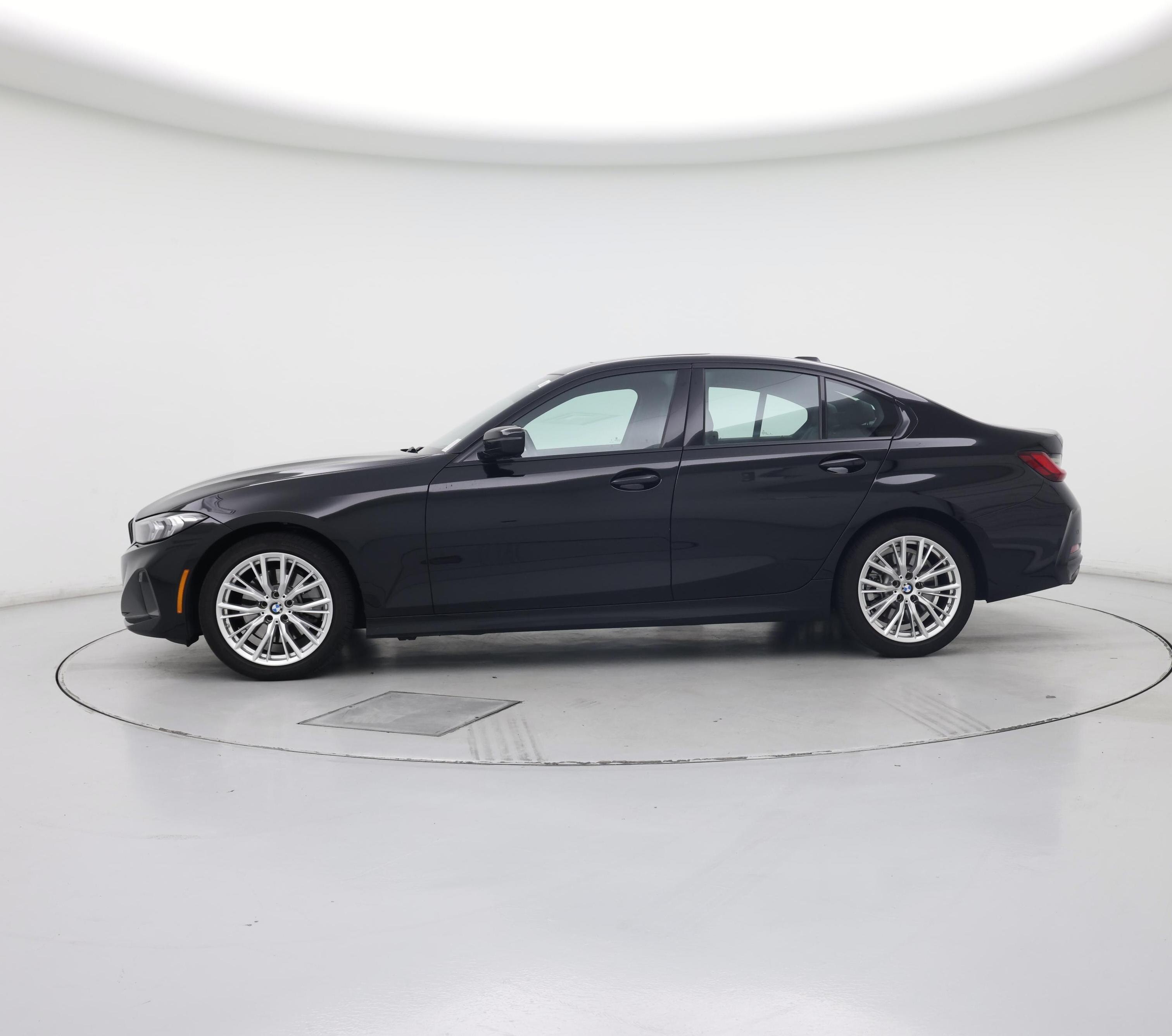 Thumbnail: 2023 BMW 3 Series - 3