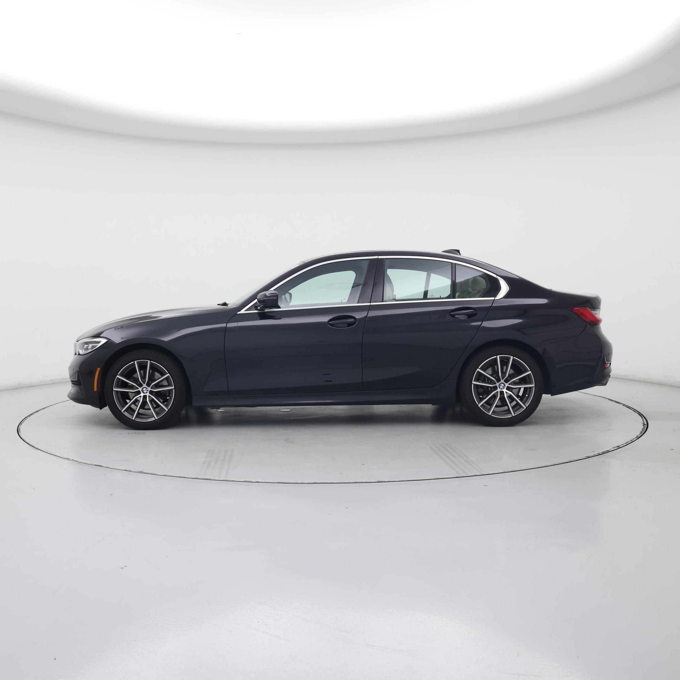 Thumbnail: 2021 BMW 3 Series - 3