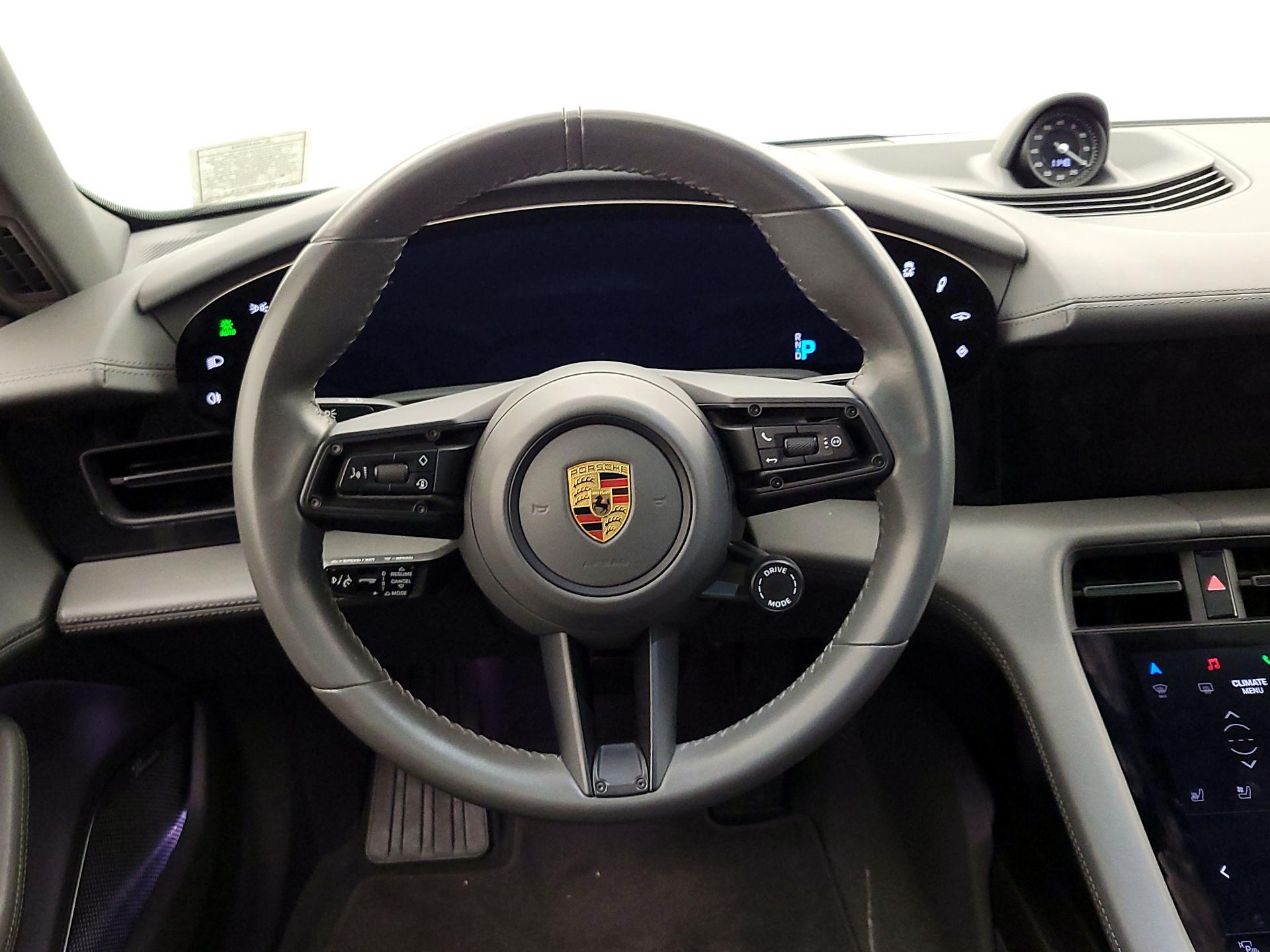 Thumbnail: 2021 Porsche Taycan - 10