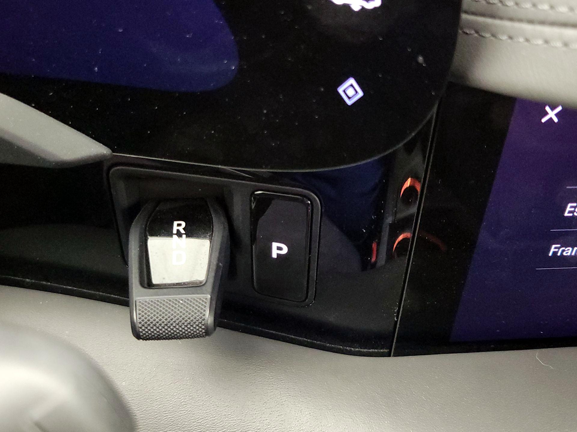 Thumbnail: 2021 Porsche Taycan - 17