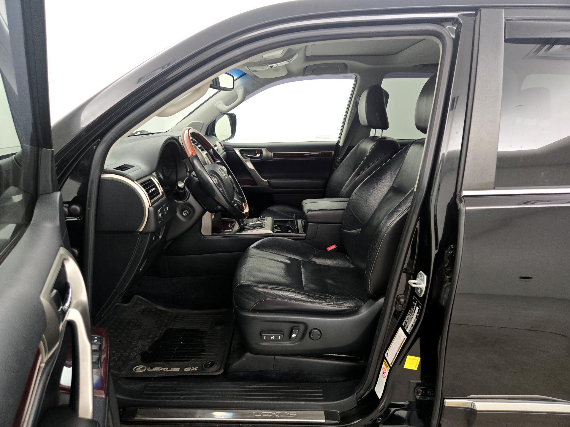 Thumbnail: 2015 Lexus GX - 11