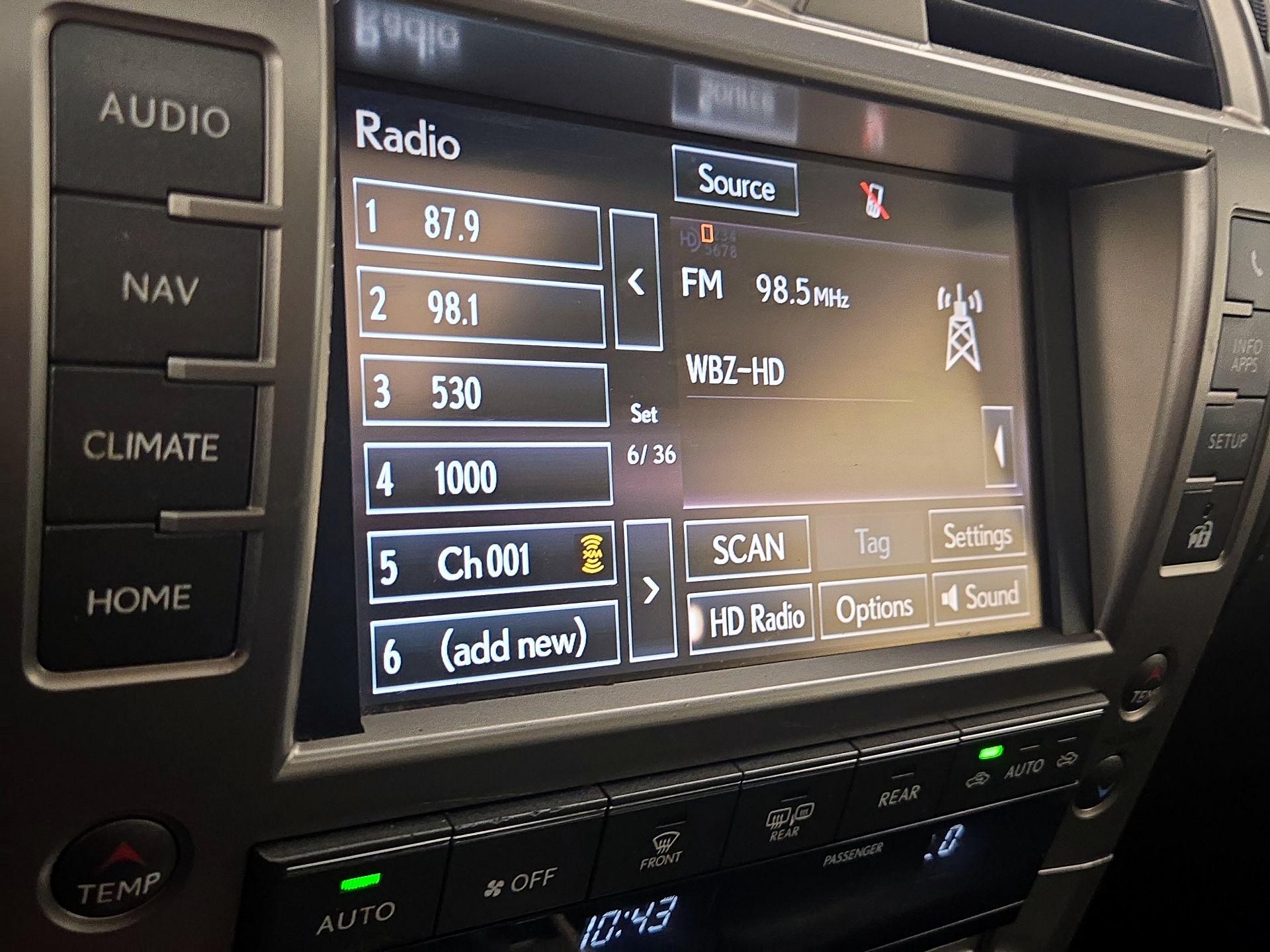 Thumbnail: 2015 Lexus GX - 16