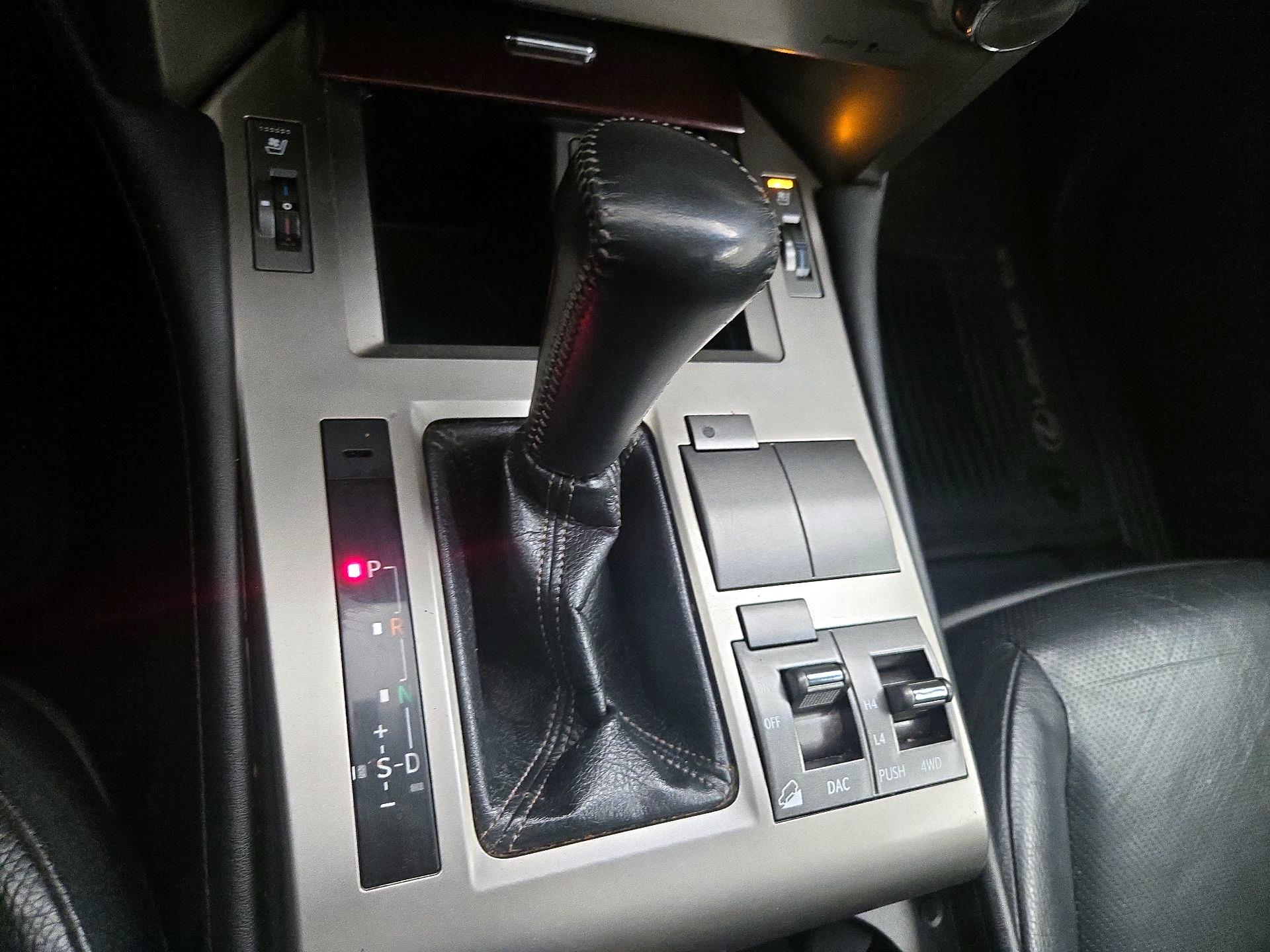 Thumbnail: 2015 Lexus GX - 18