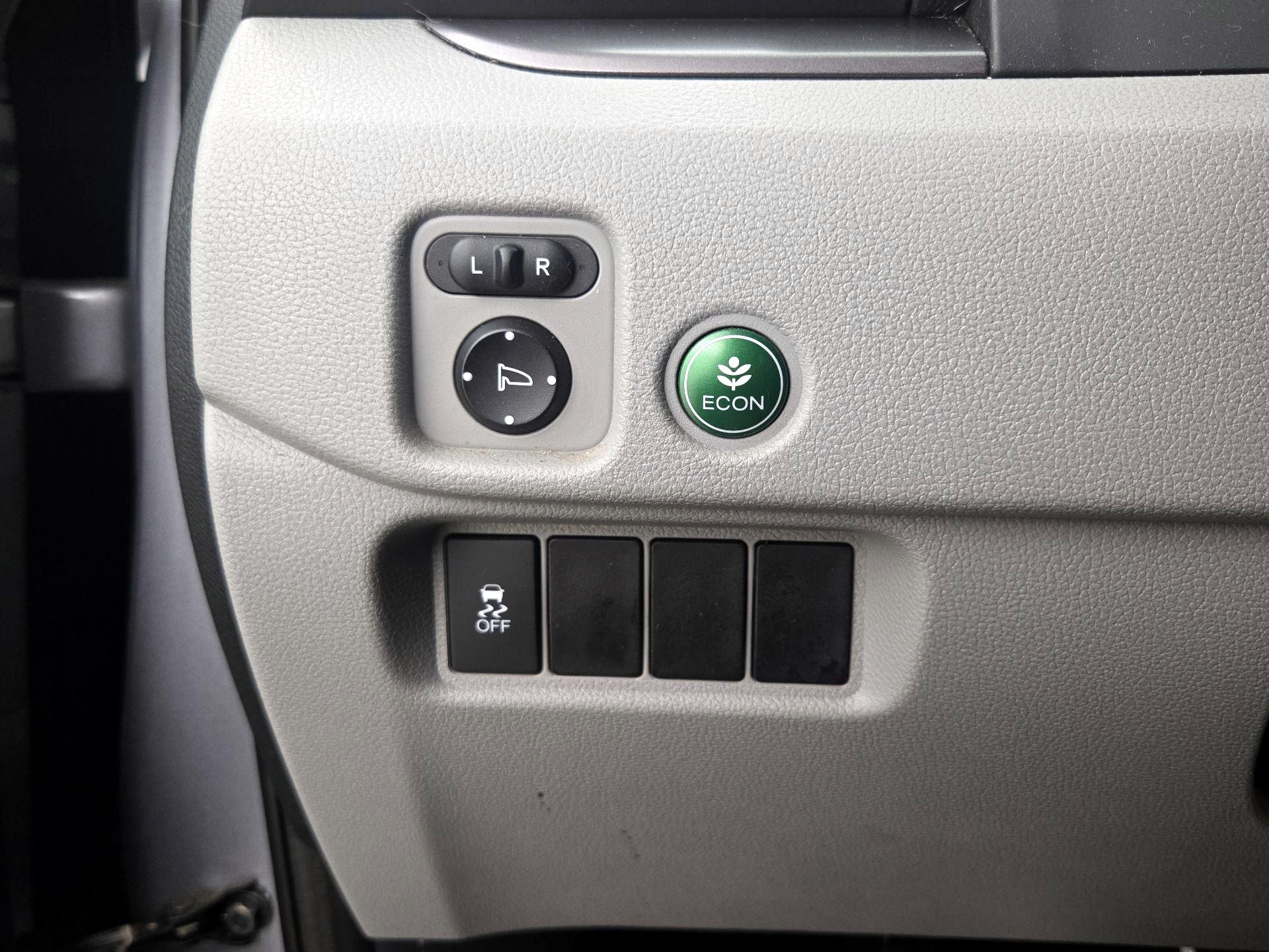 Thumbnail: 2016 Honda Pilot - 13