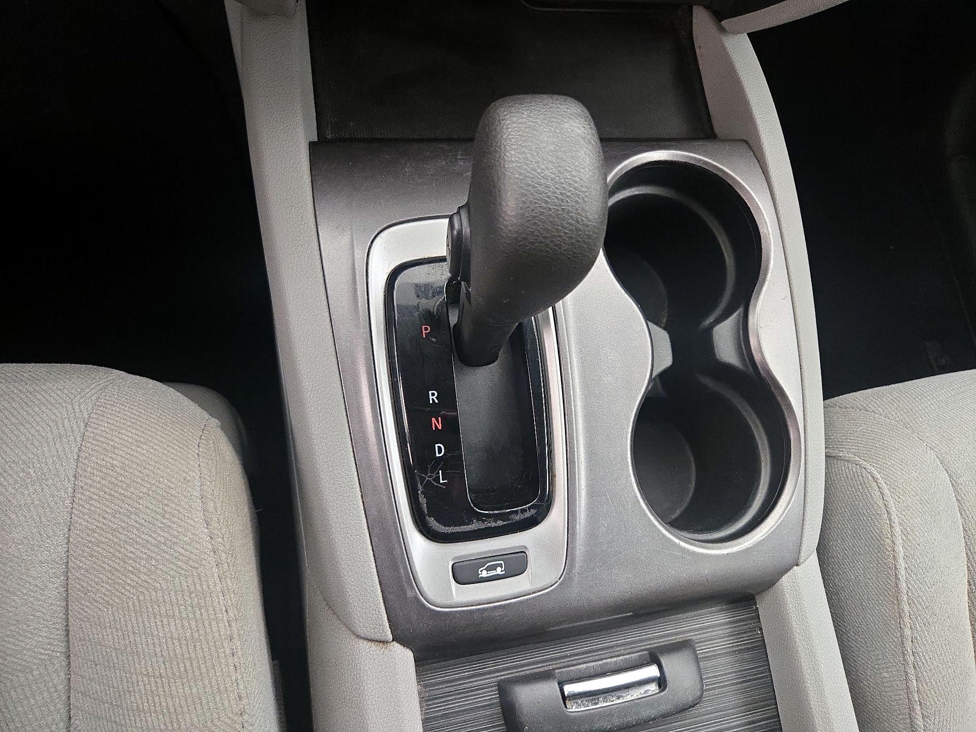 Thumbnail: 2016 Honda Pilot - 17