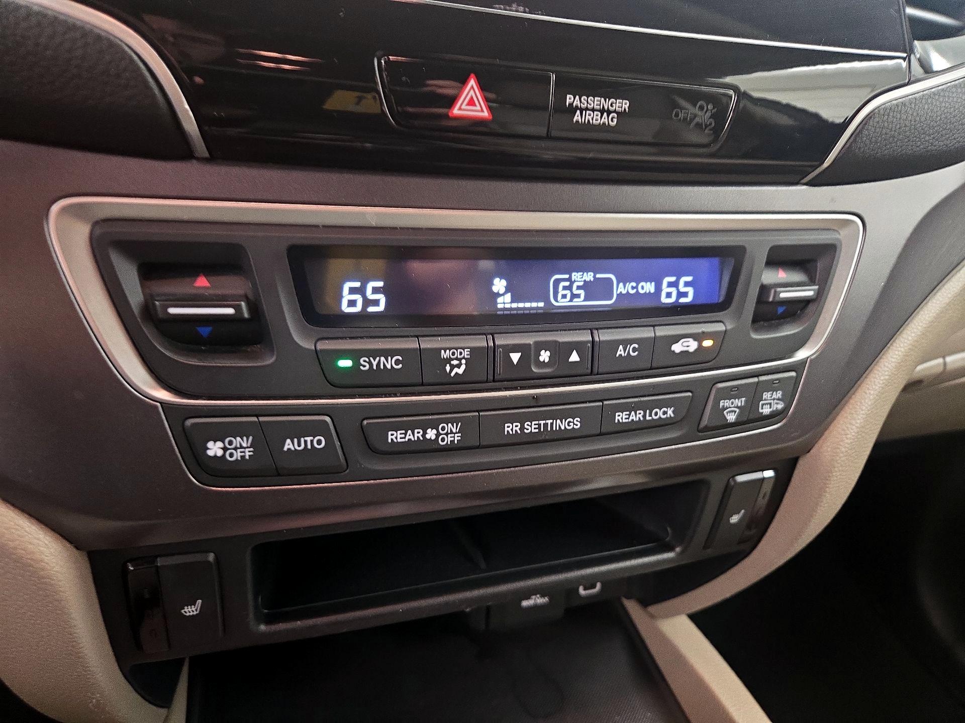 Thumbnail: 2020 Honda Pilot - 16