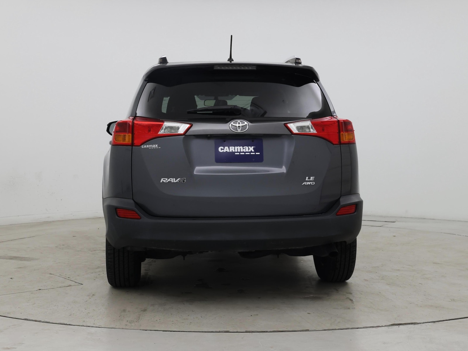 2015 Toyota RAV4 LE - Photo 7
