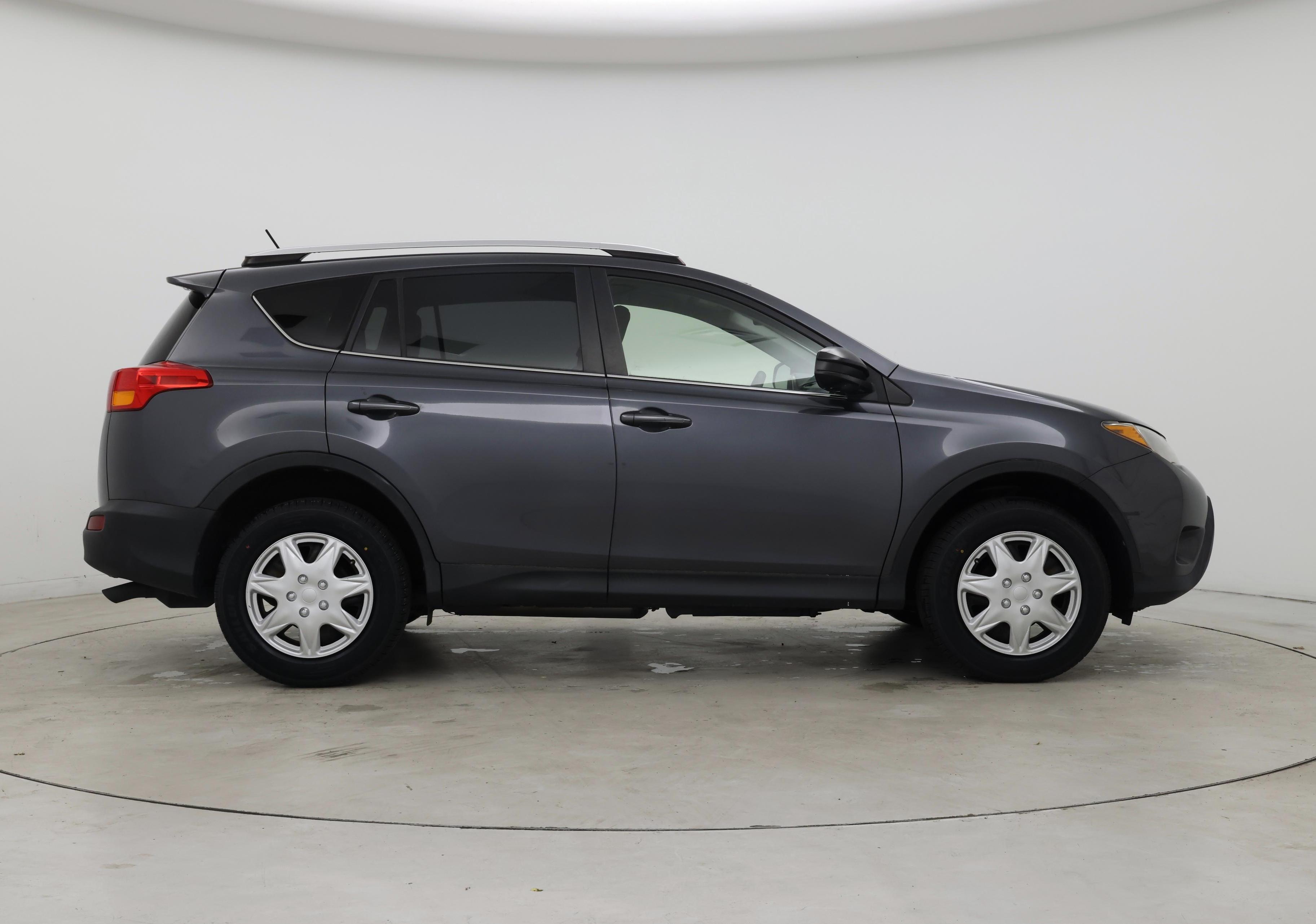 Thumbnail: 2015 Toyota RAV4 - 7