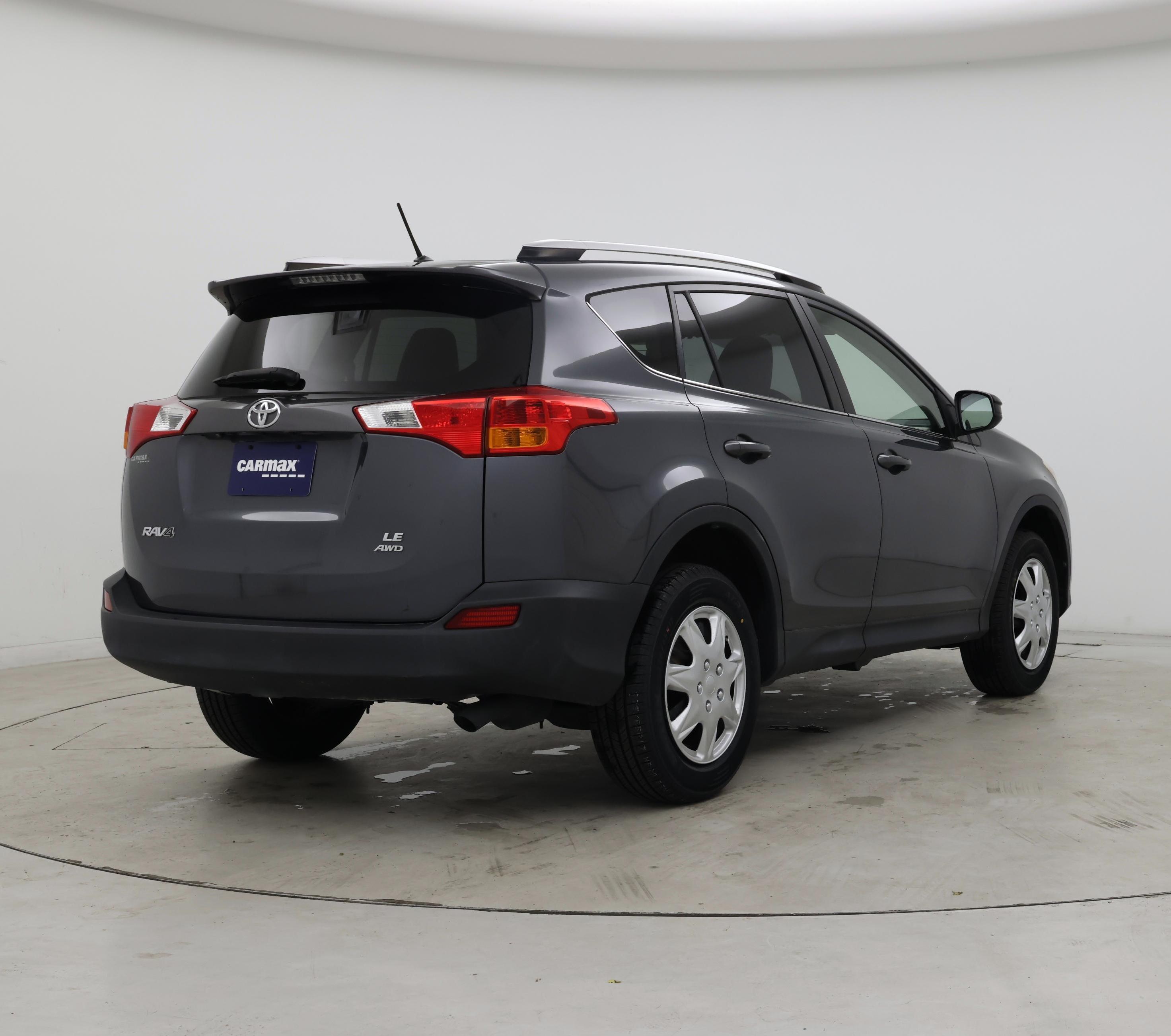 Thumbnail: 2015 Toyota RAV4 - 8