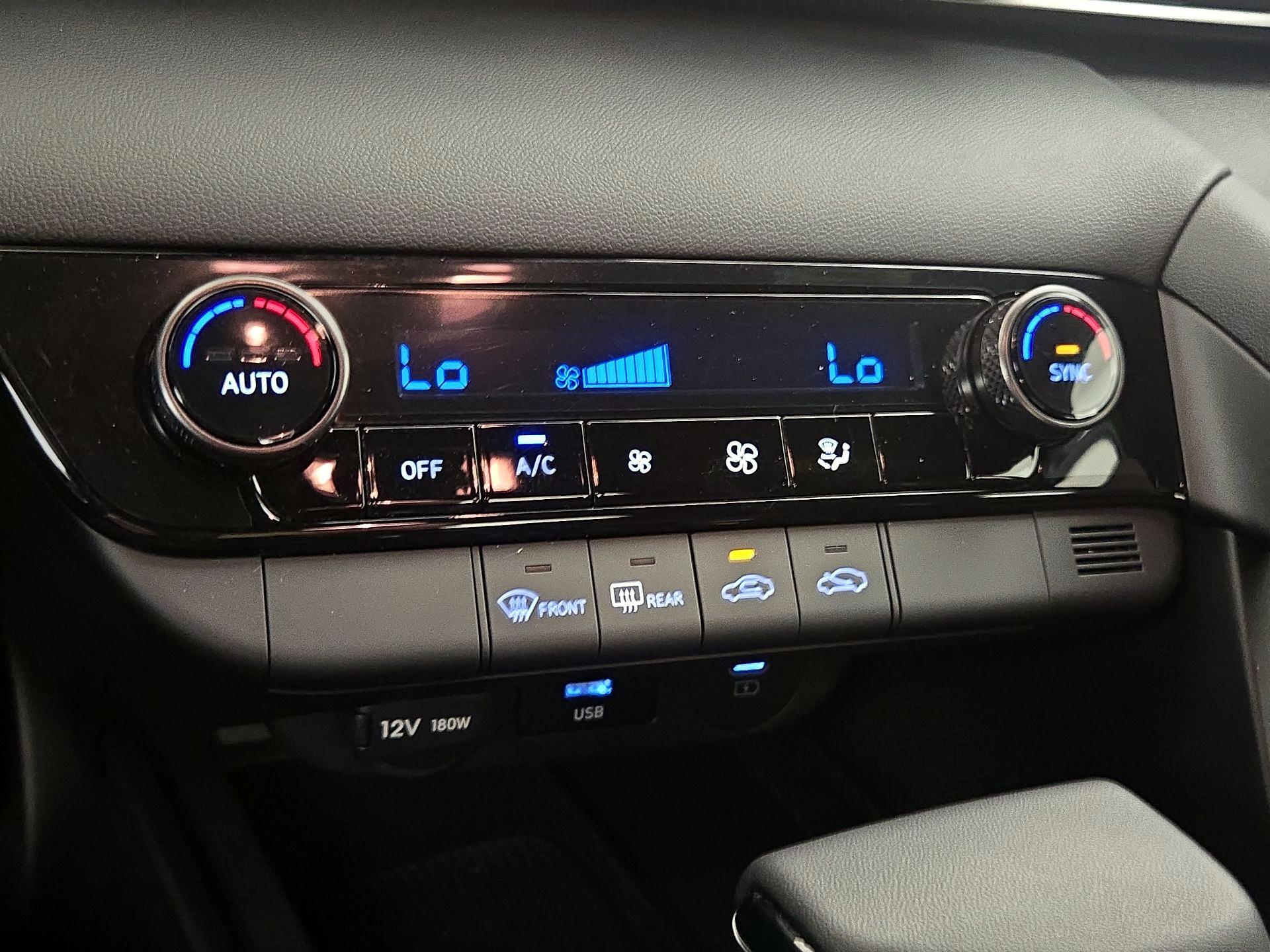 Thumbnail: 2025 Hyundai Elantra - 16