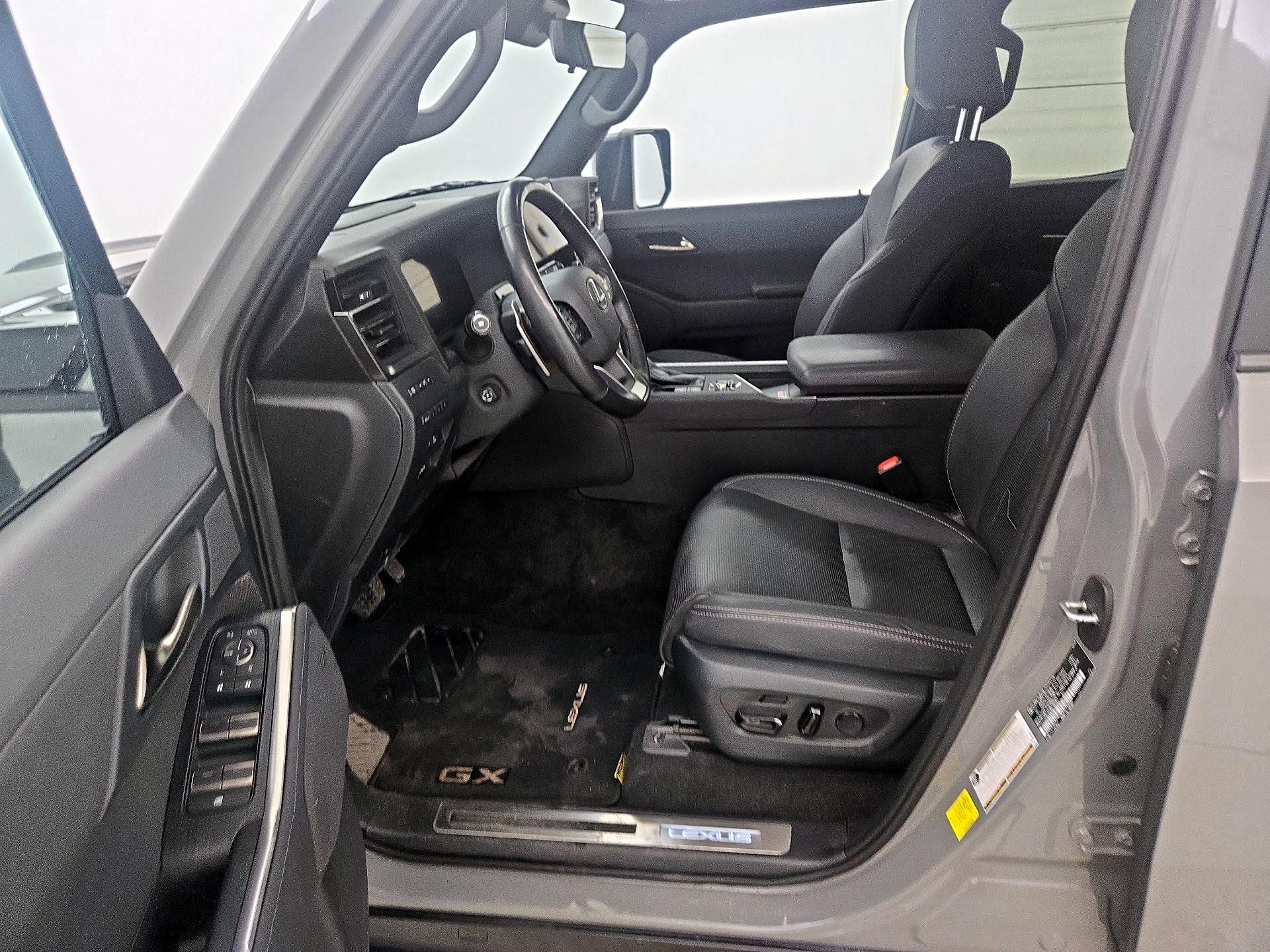 Thumbnail: 2024 Lexus GX - 11