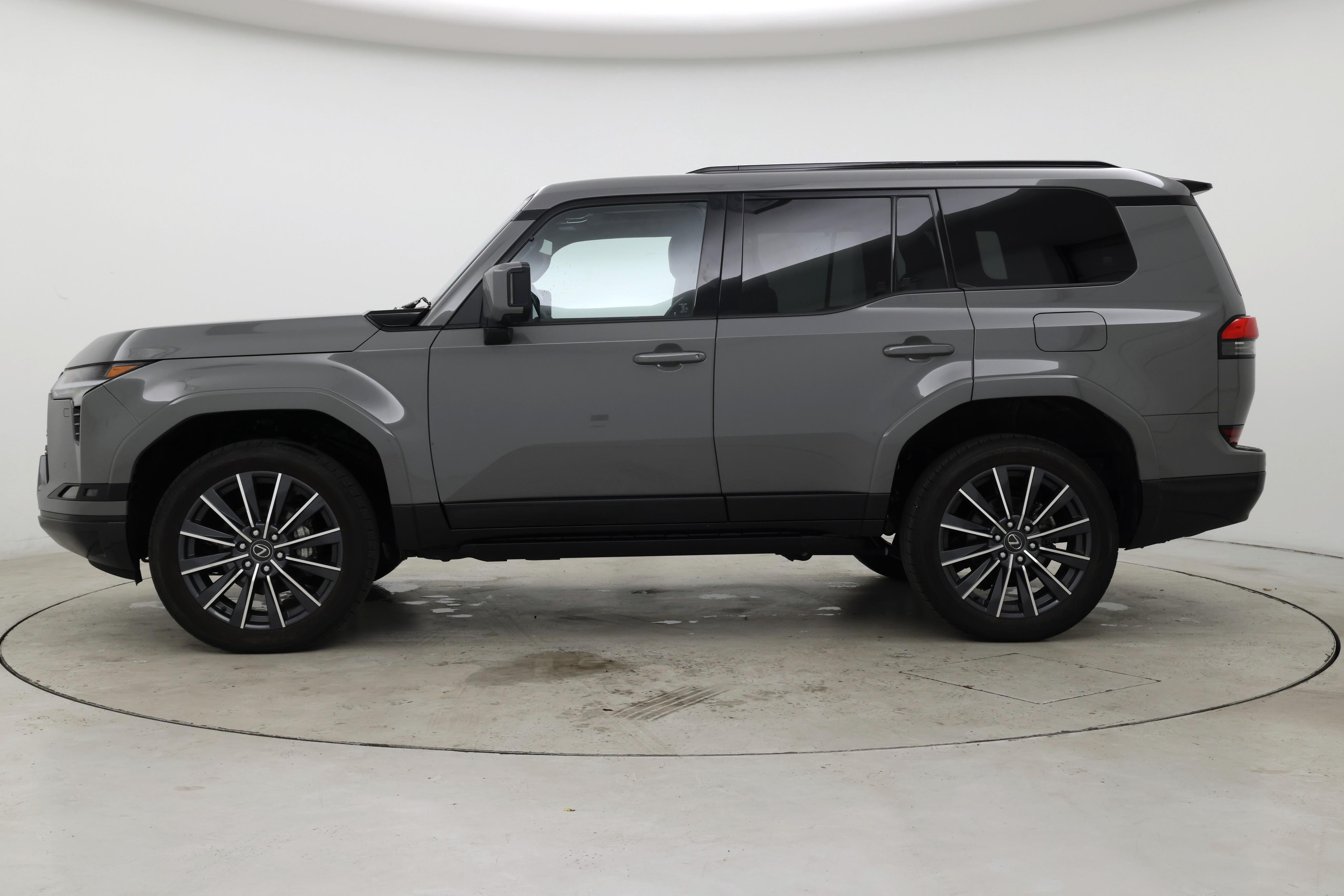 Thumbnail: 2024 Lexus GX - 3