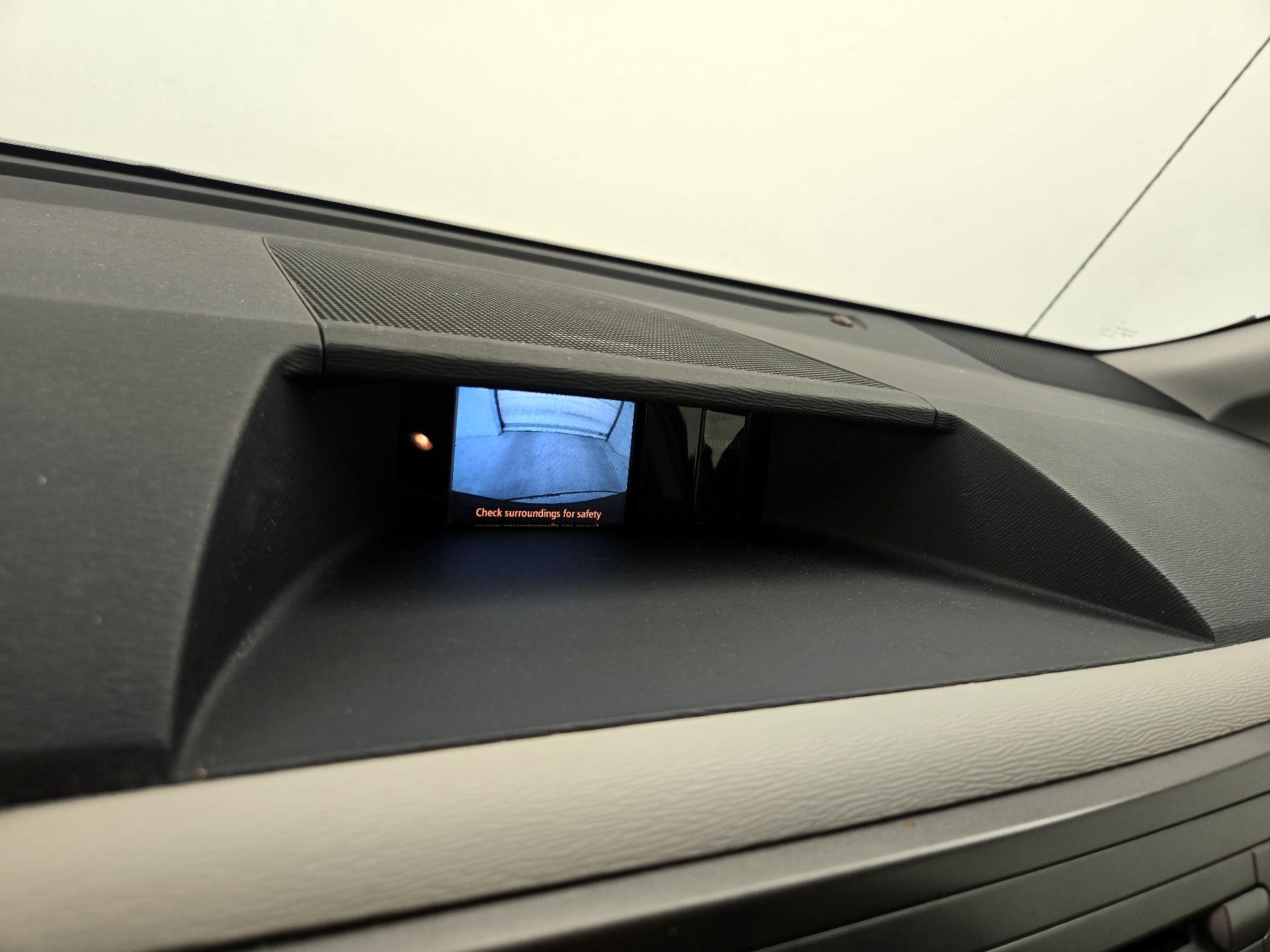 Thumbnail: 2014 Toyota Sienna - 14