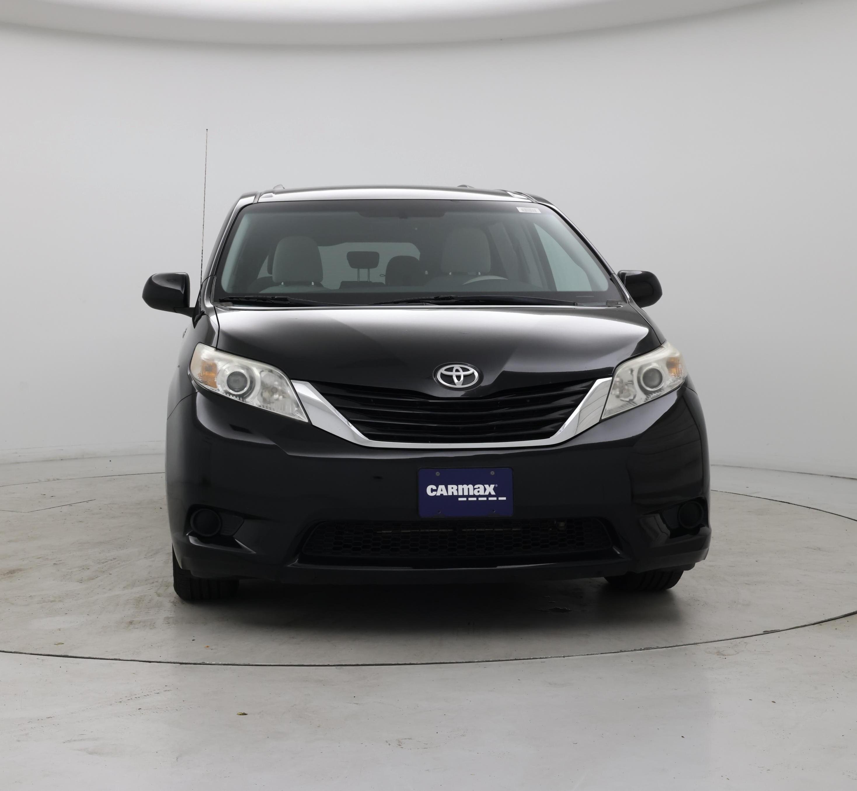 Thumbnail: 2014 Toyota Sienna - 5