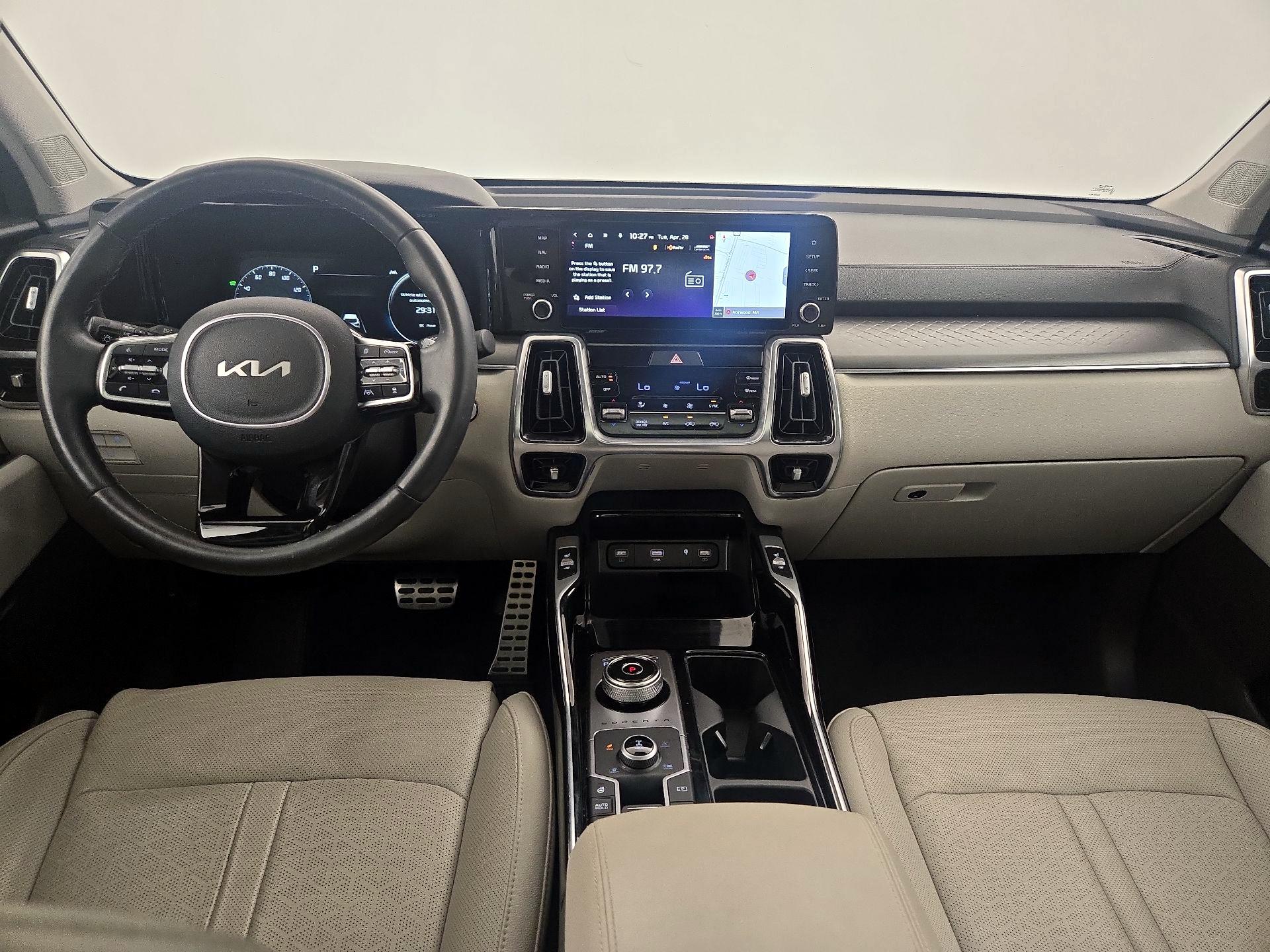 Thumbnail: 2023 Kia Sorento - 9