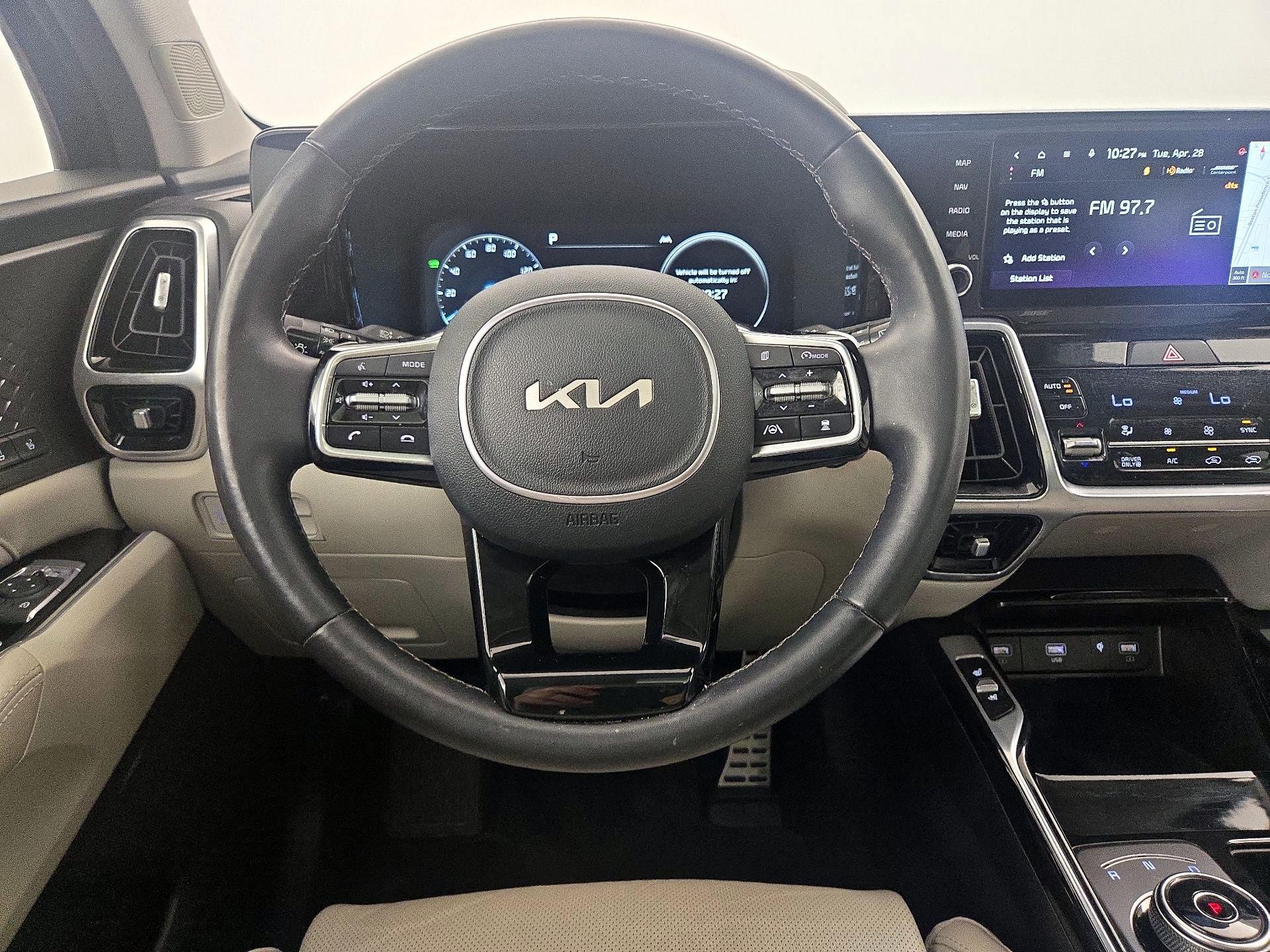 Thumbnail: 2023 Kia Sorento - 10