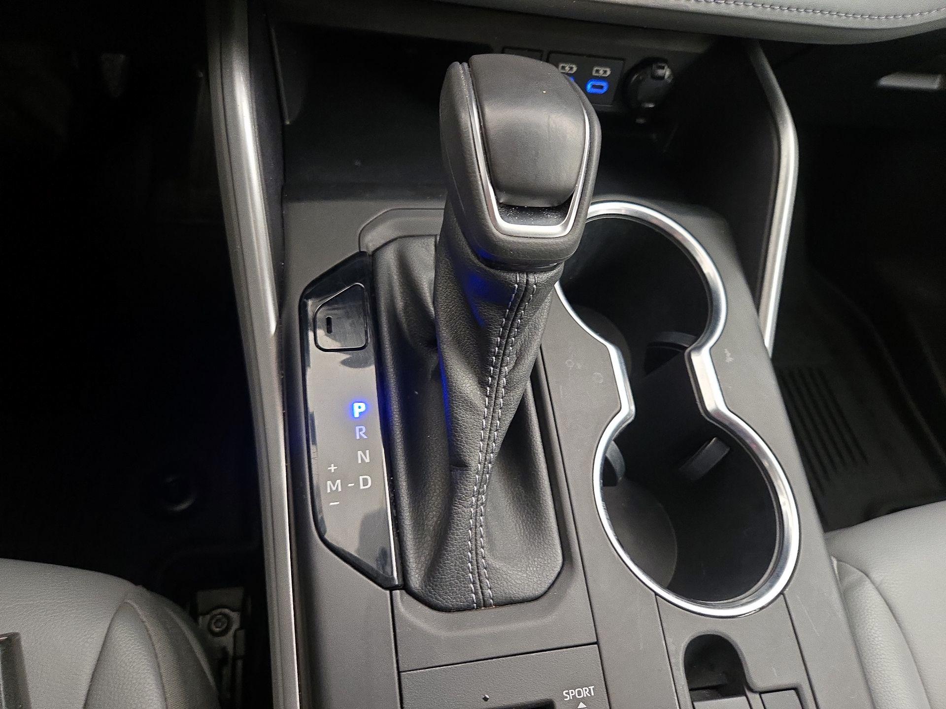 Thumbnail: 2022 Toyota Highlander - 18