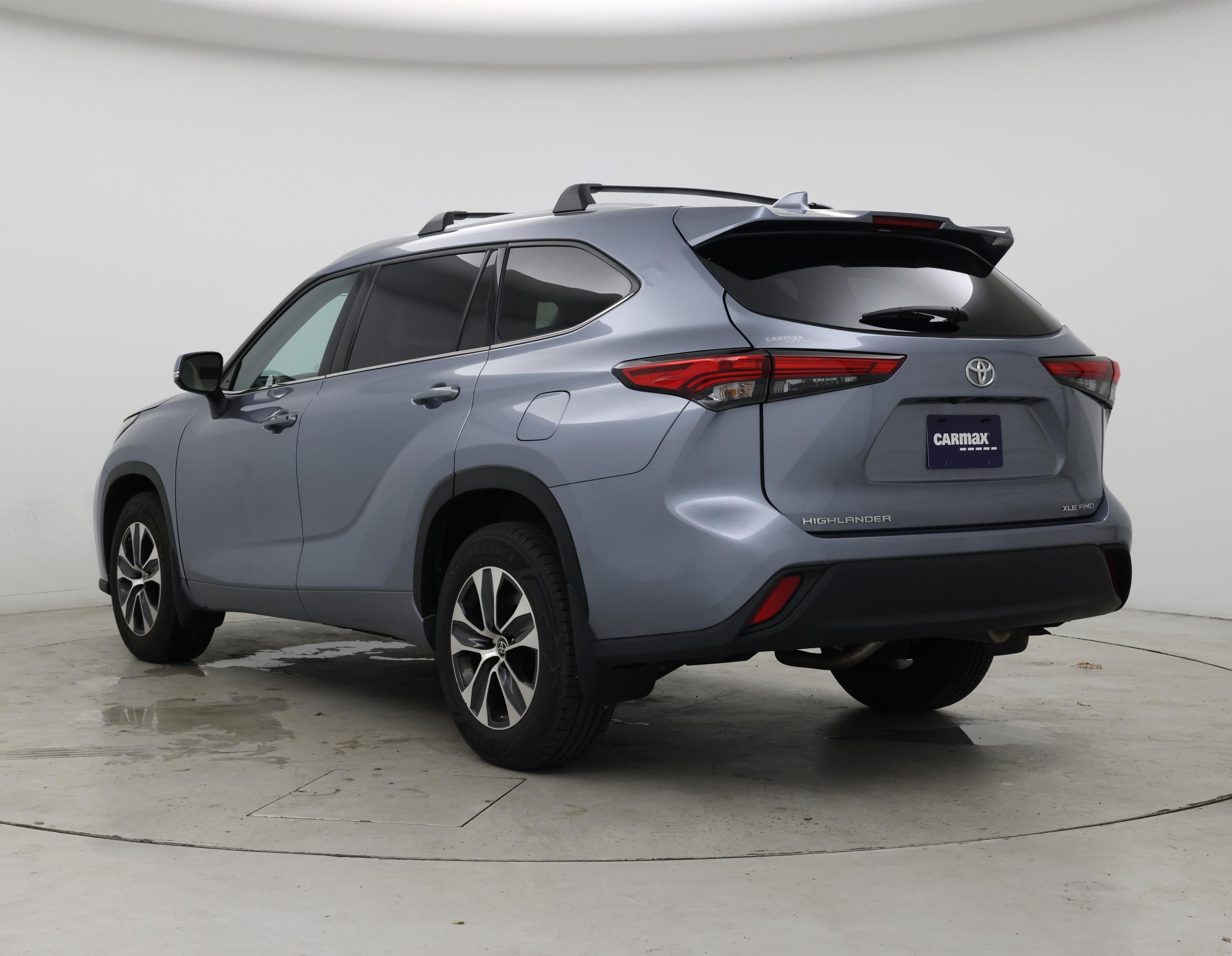 Thumbnail: 2022 Toyota Highlander - 2