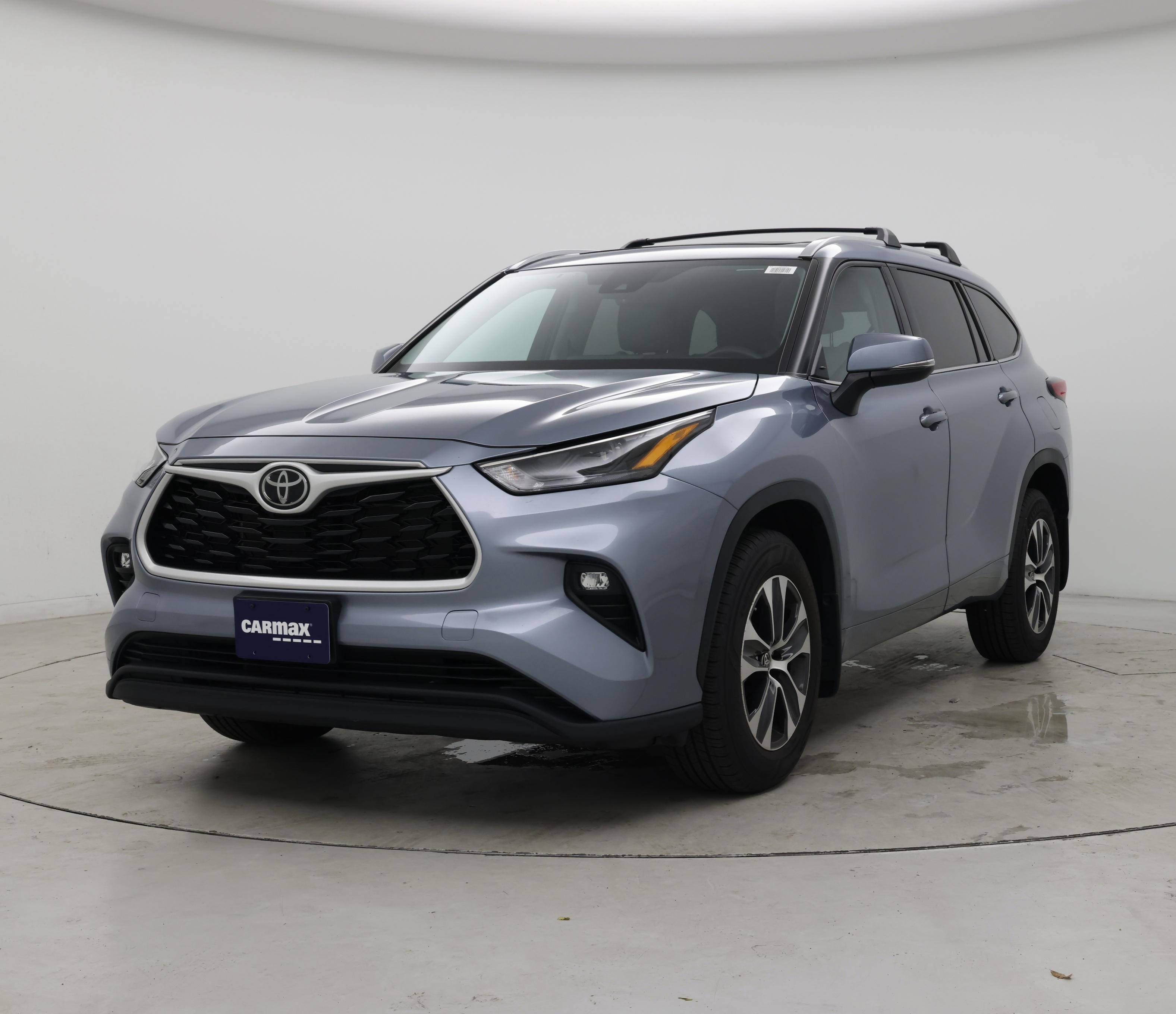 Thumbnail: 2022 Toyota Highlander - 4