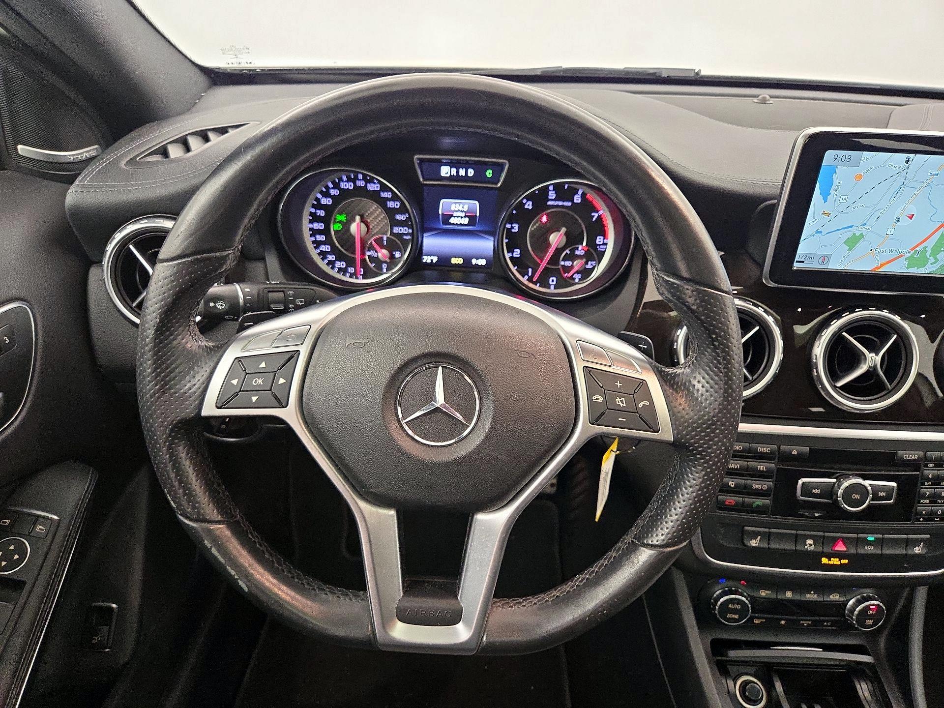Thumbnail: 2015 Mercedes-Benz GLA - 10