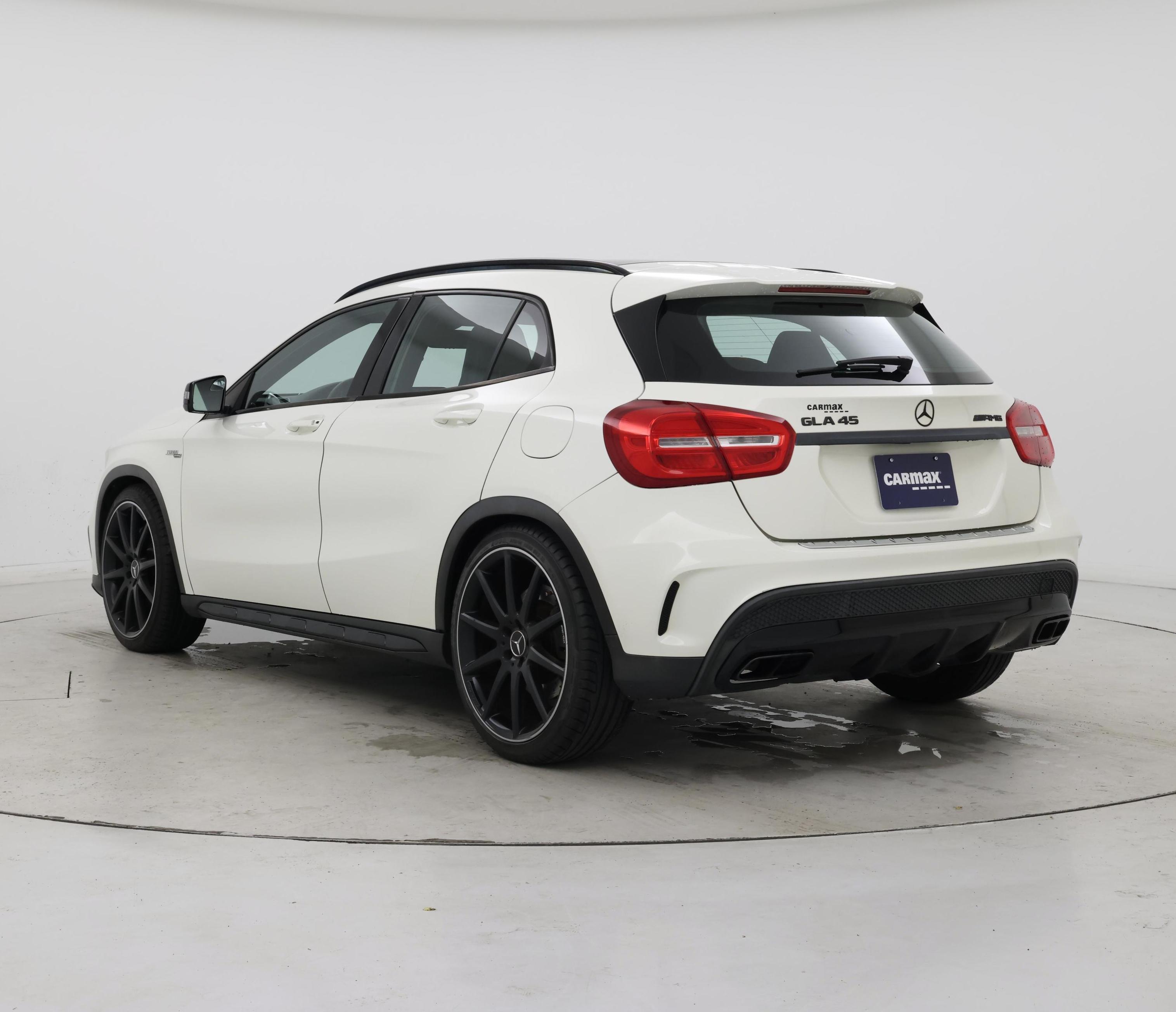 Thumbnail: 2015 Mercedes-Benz GLA - 2