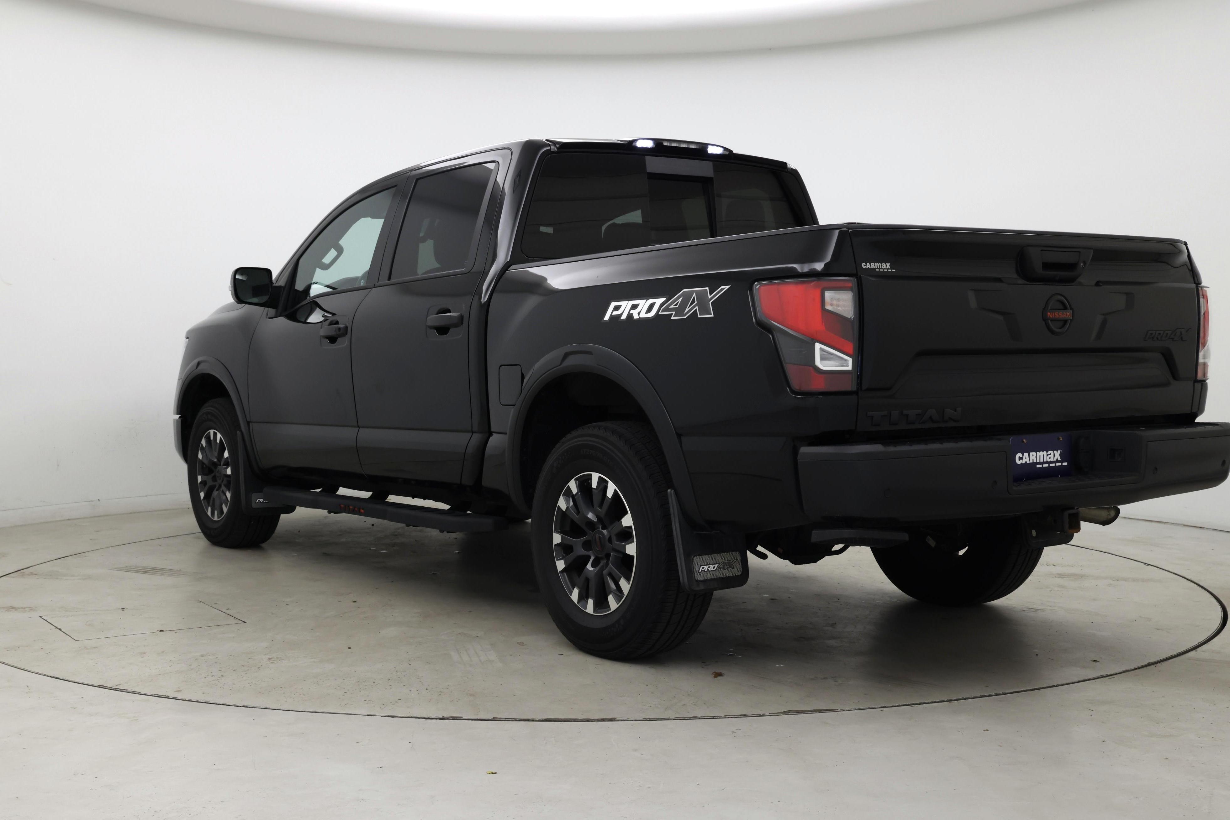 Thumbnail: 2021 Nissan Titan - 2