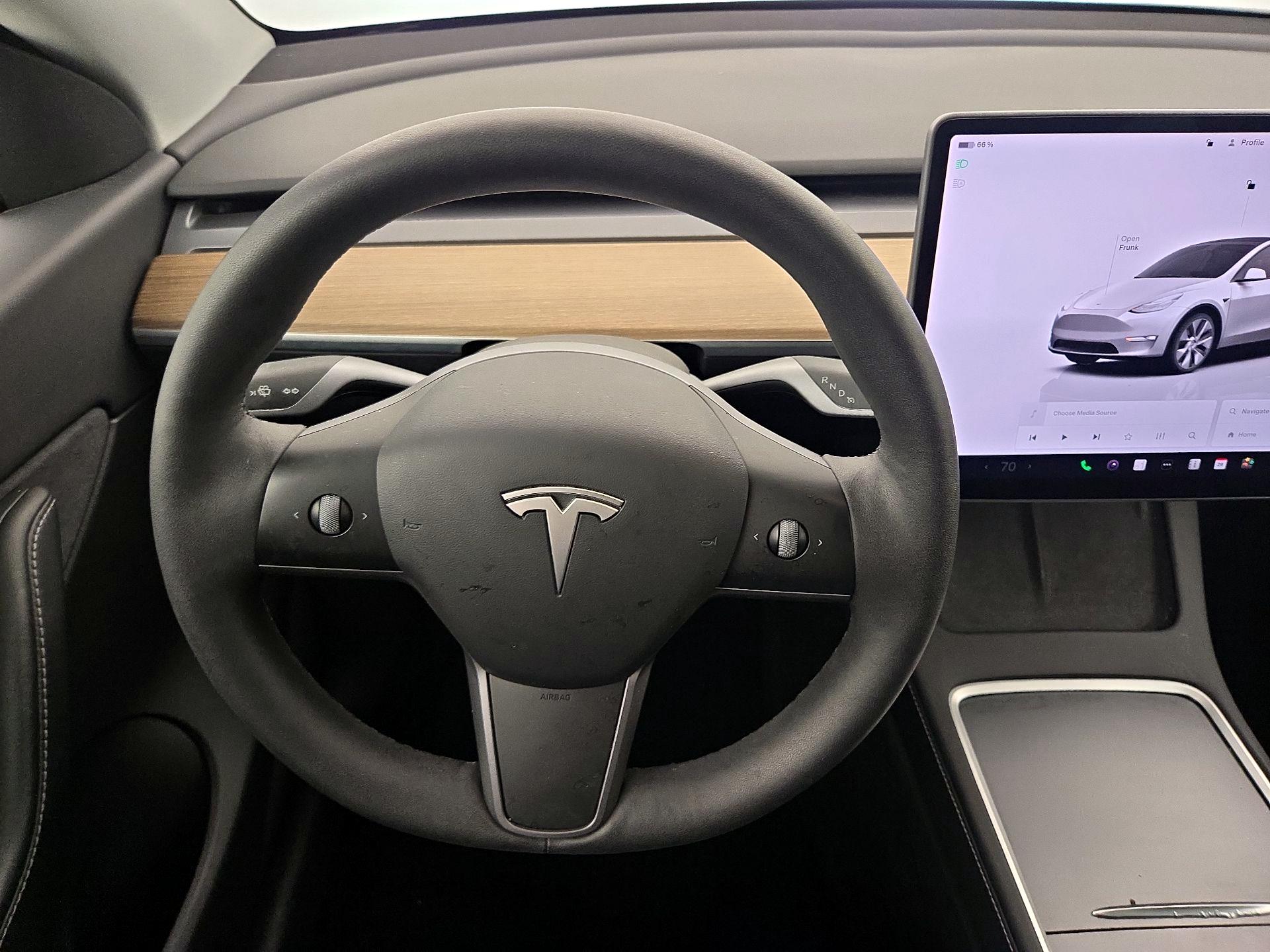 Thumbnail: 2022 Tesla Model Y - 10