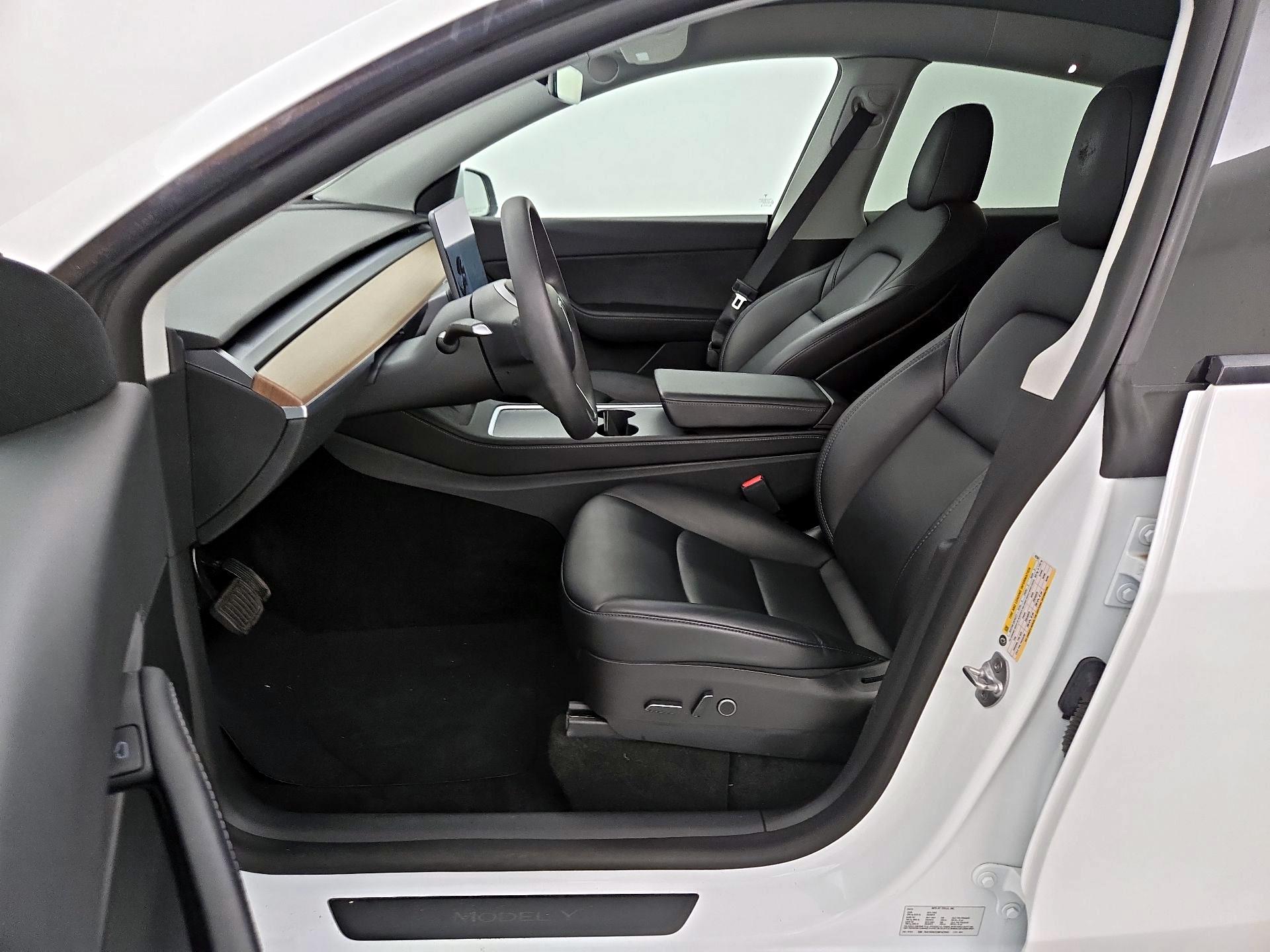 Thumbnail: 2022 Tesla Model Y - 11