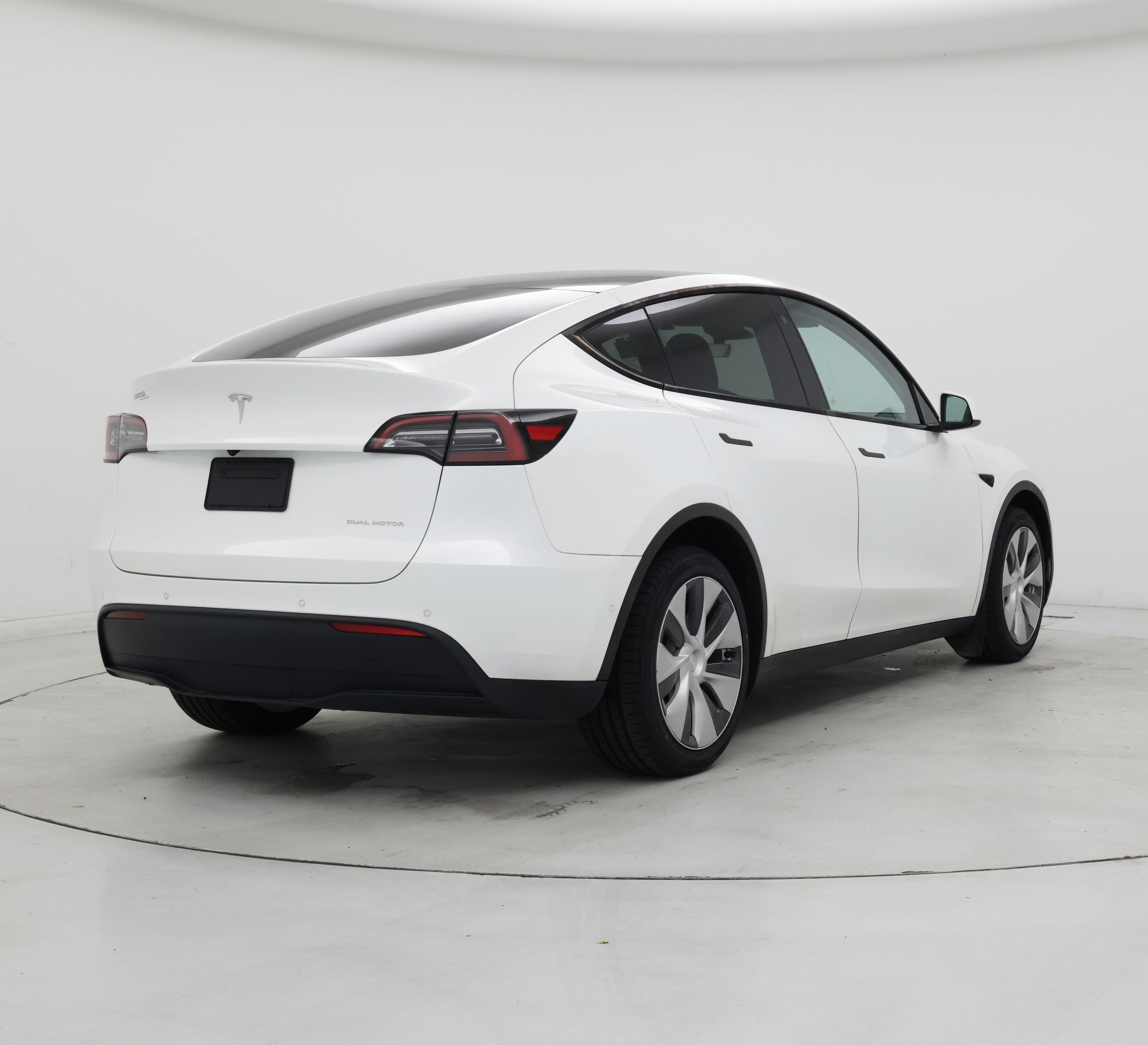 Thumbnail: 2022 Tesla Model Y - 8