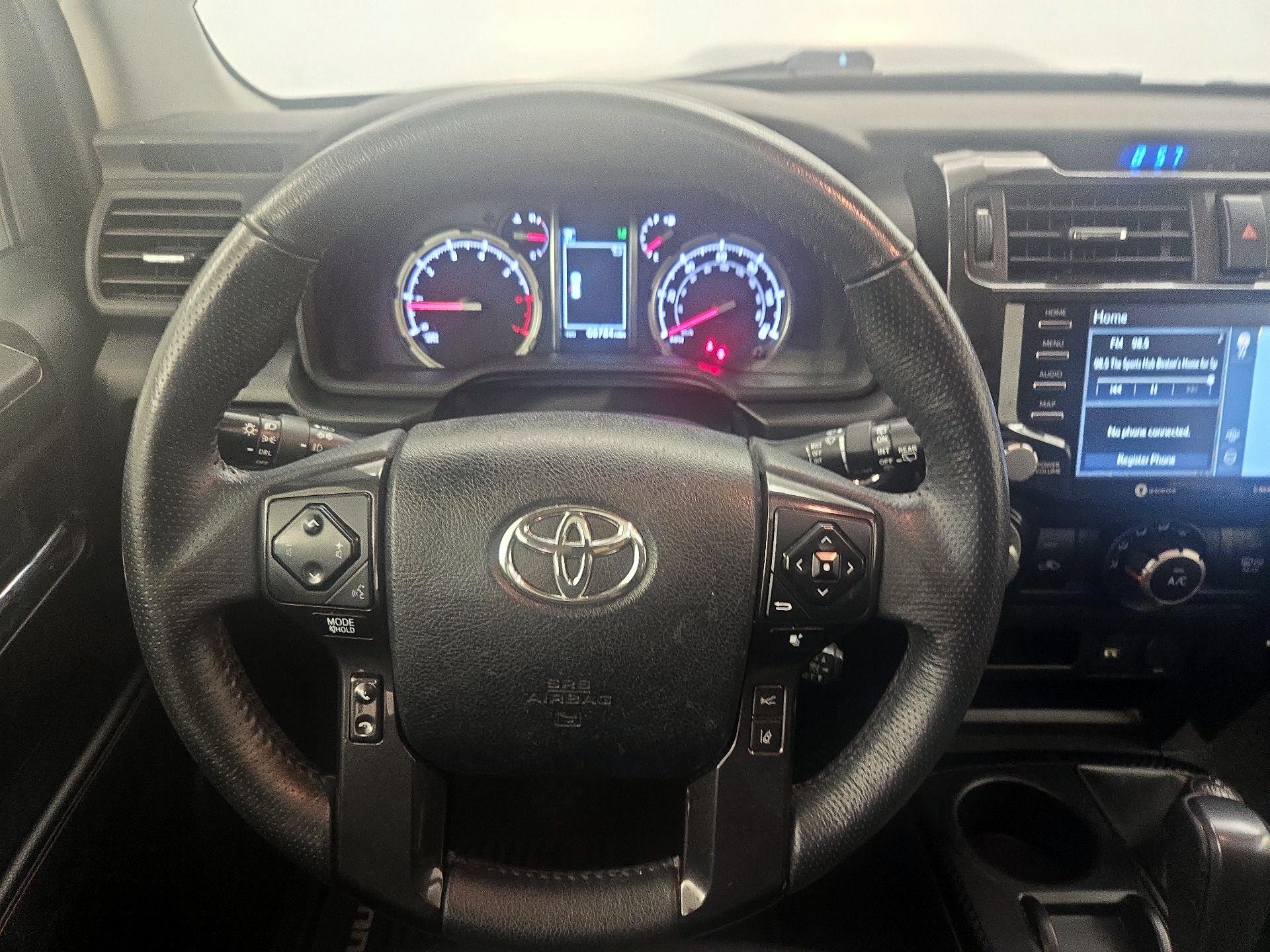 Thumbnail: 2020 Toyota 4Runner - 10