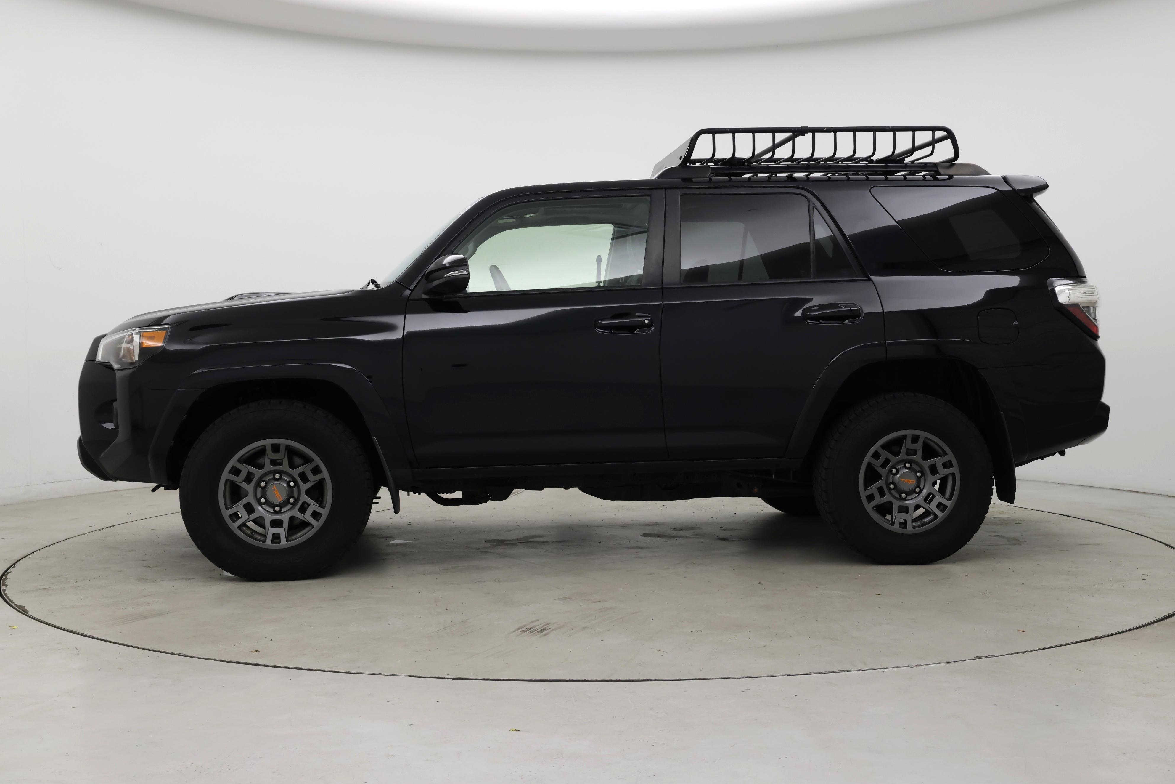 Thumbnail: 2020 Toyota 4Runner - 3