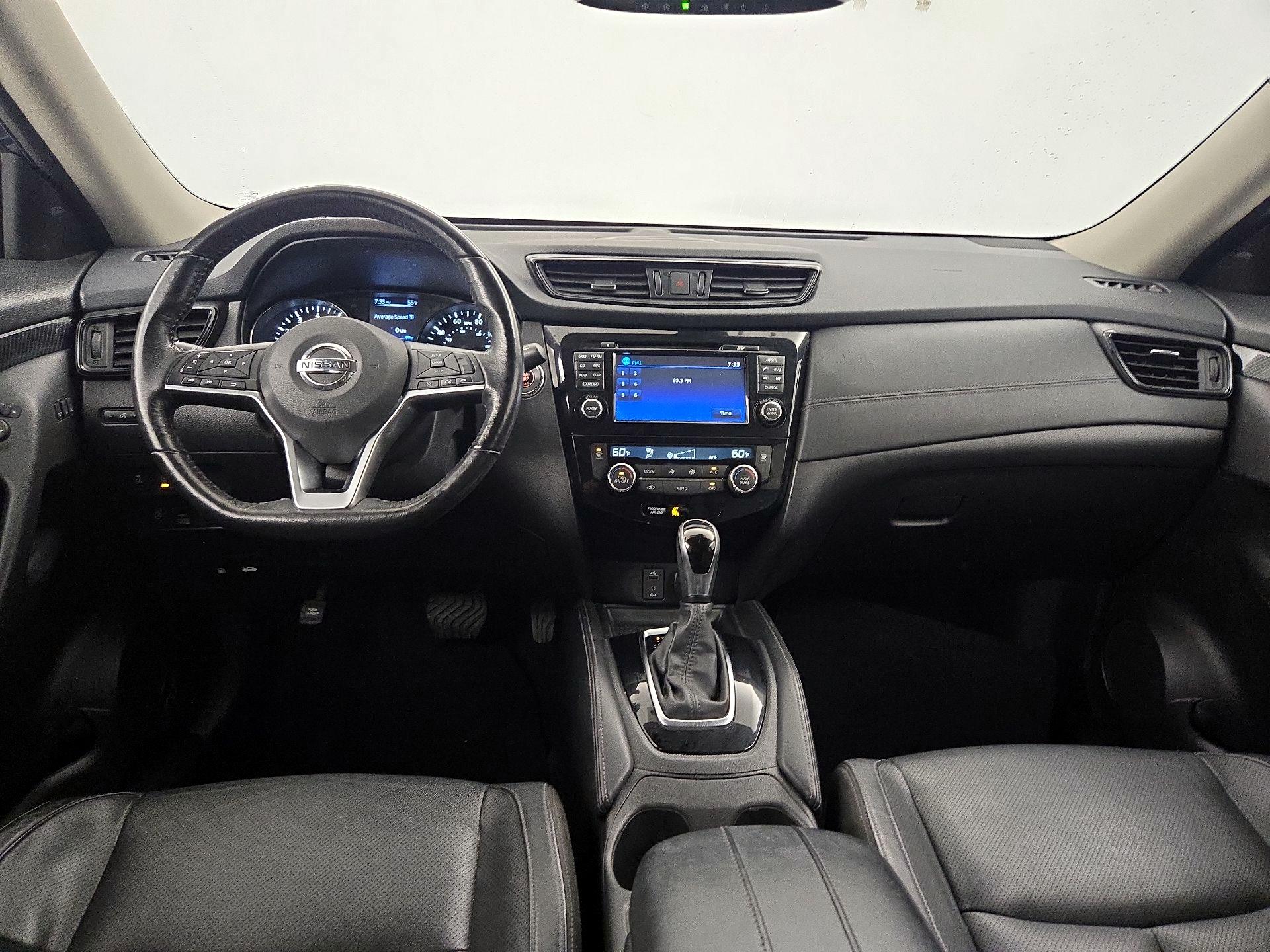 Thumbnail: 2017 Nissan Rogue - 9