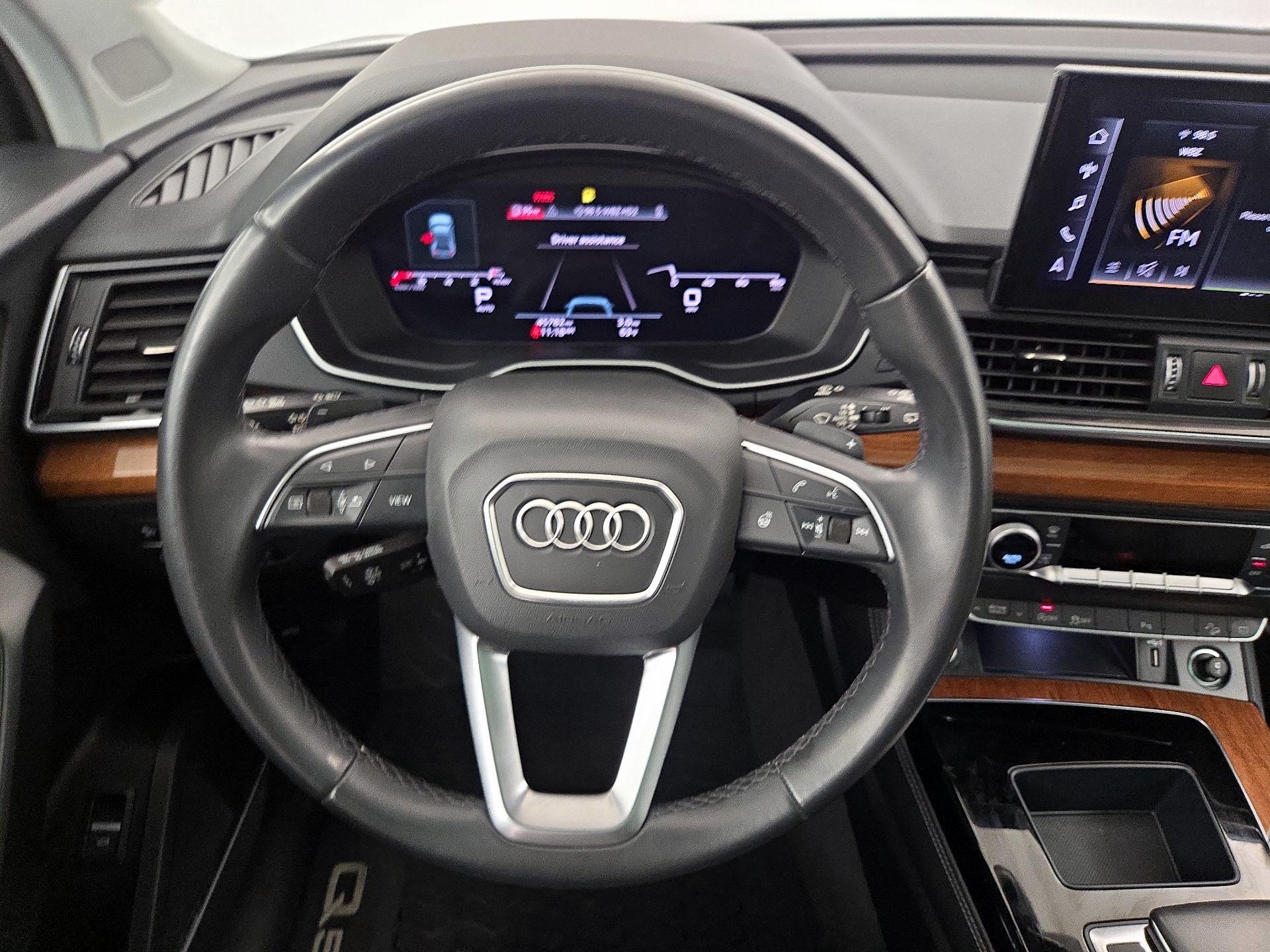 Thumbnail: 2022 Audi Q5 - 10