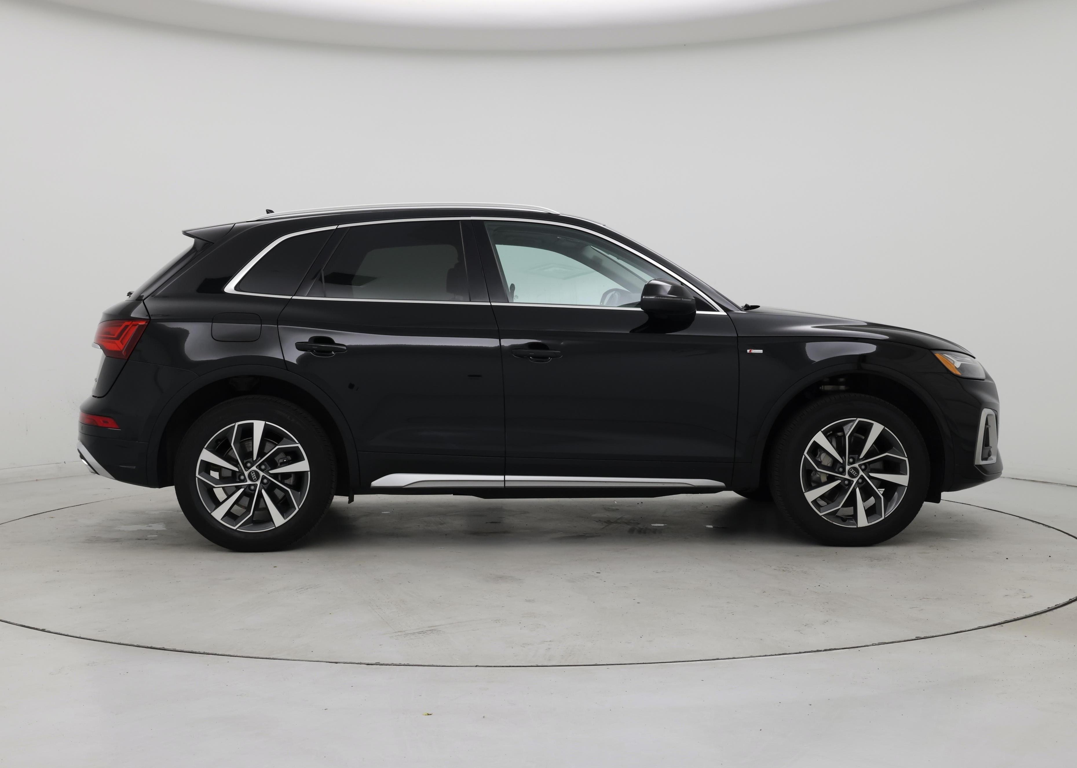 Thumbnail: 2022 Audi Q5 - 7