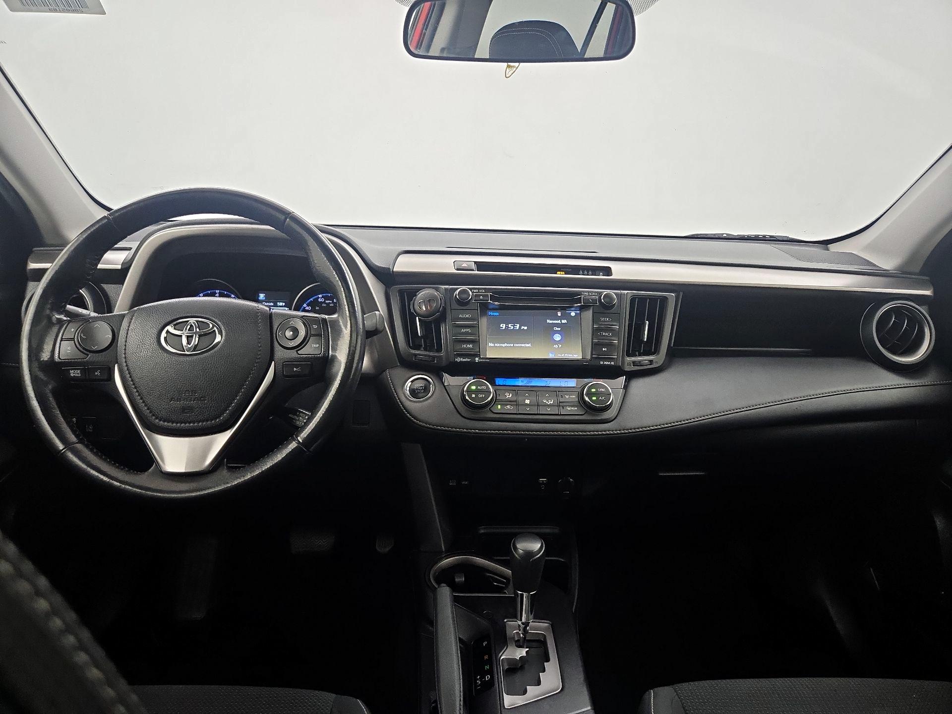 Thumbnail: 2017 Toyota RAV4 - 9