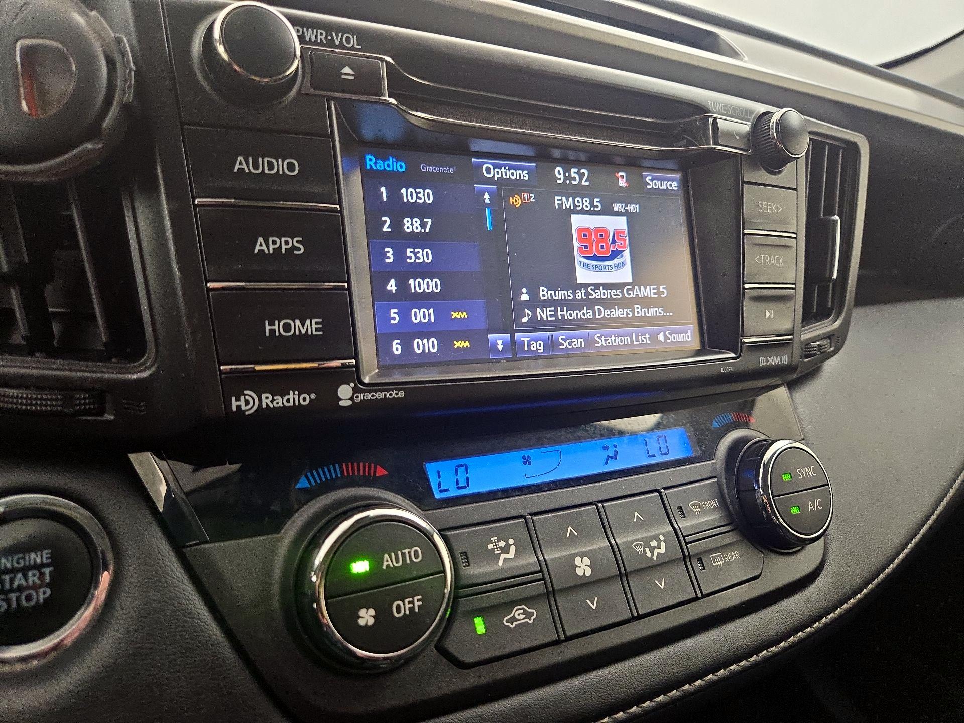 Thumbnail: 2017 Toyota RAV4 - 15