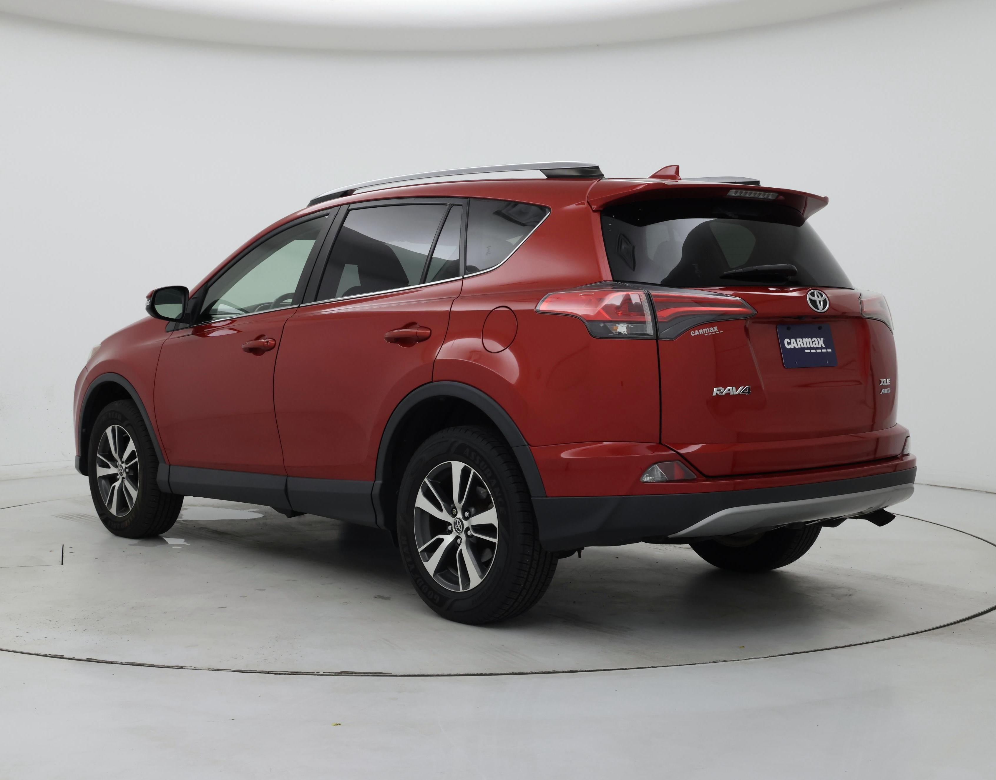 Thumbnail: 2017 Toyota RAV4 - 2