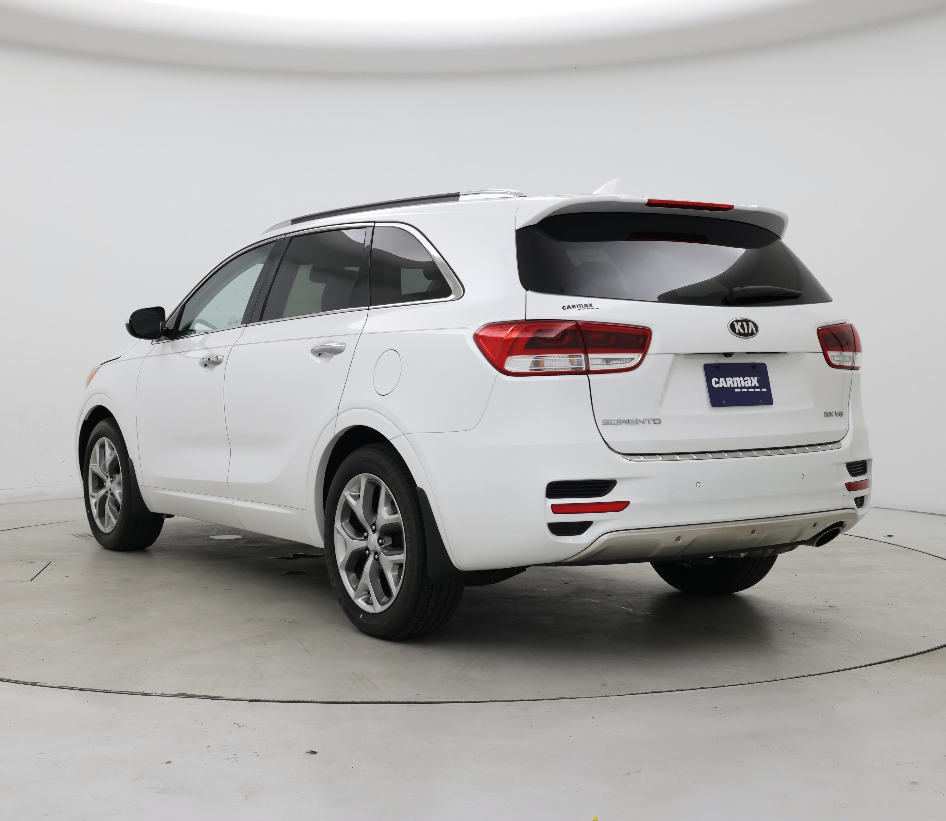 Thumbnail: 2016 Kia Sorento - 2