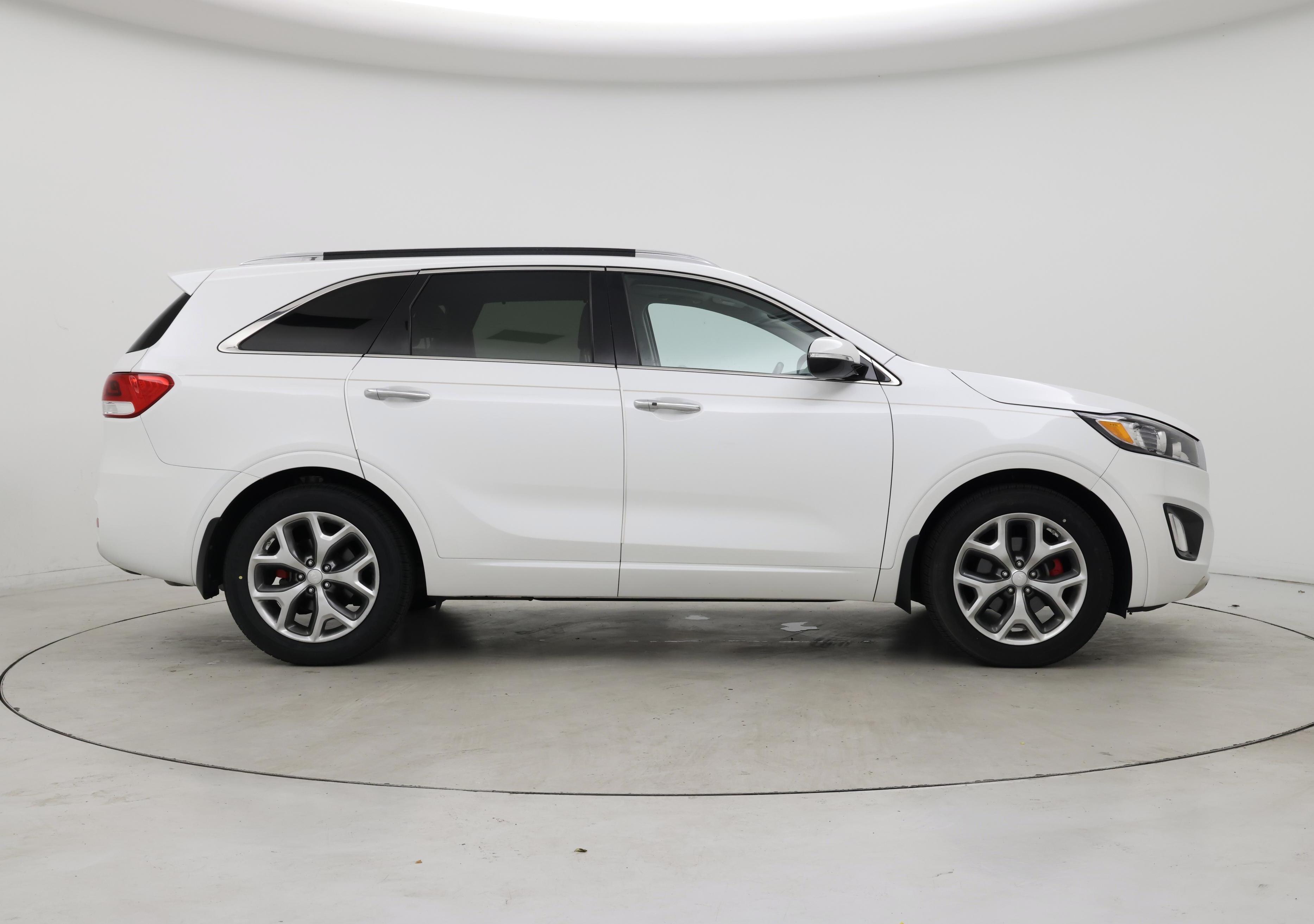 Thumbnail: 2016 Kia Sorento - 7