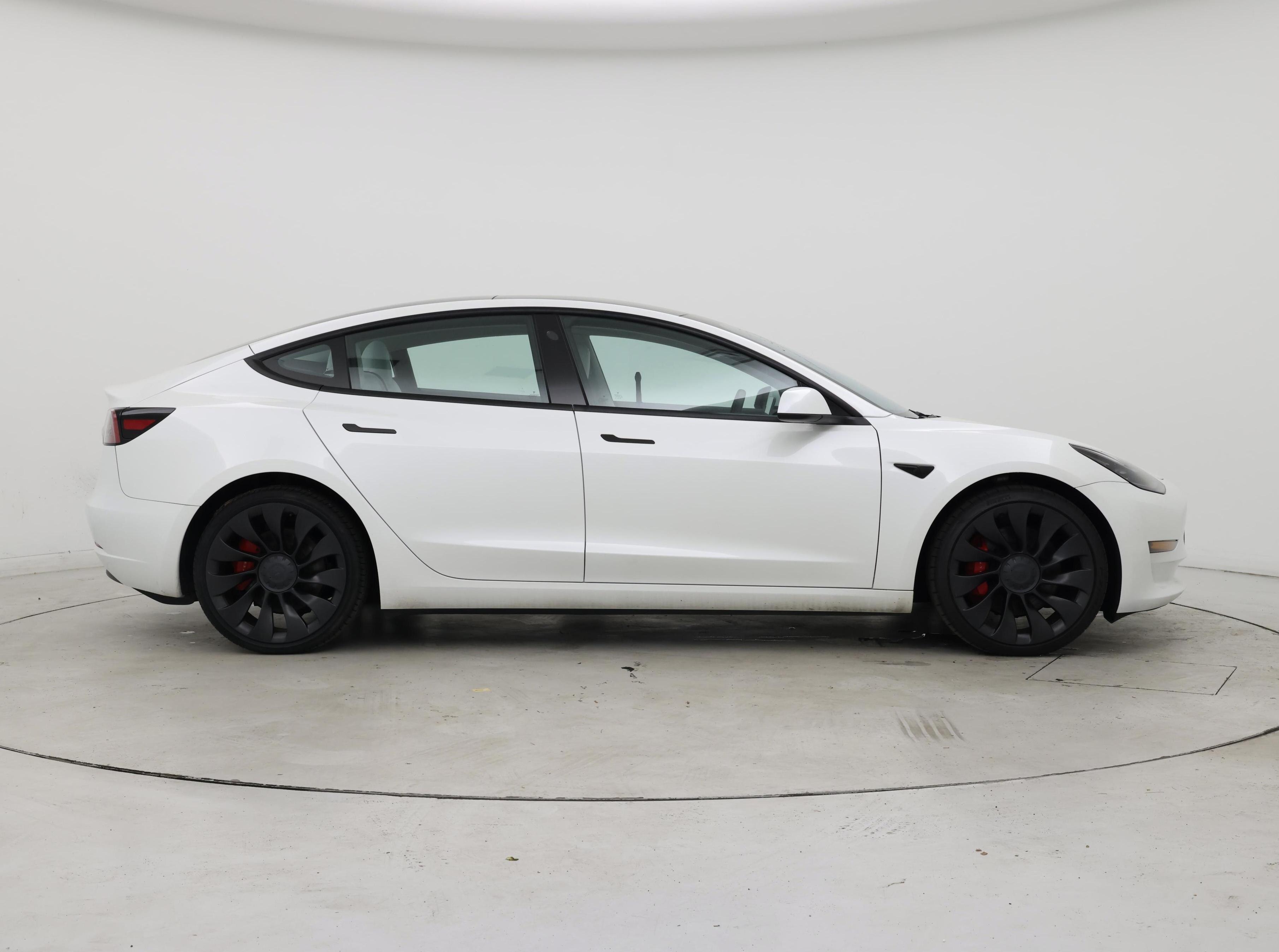 Thumbnail: 2023 Tesla Model 3 - 7