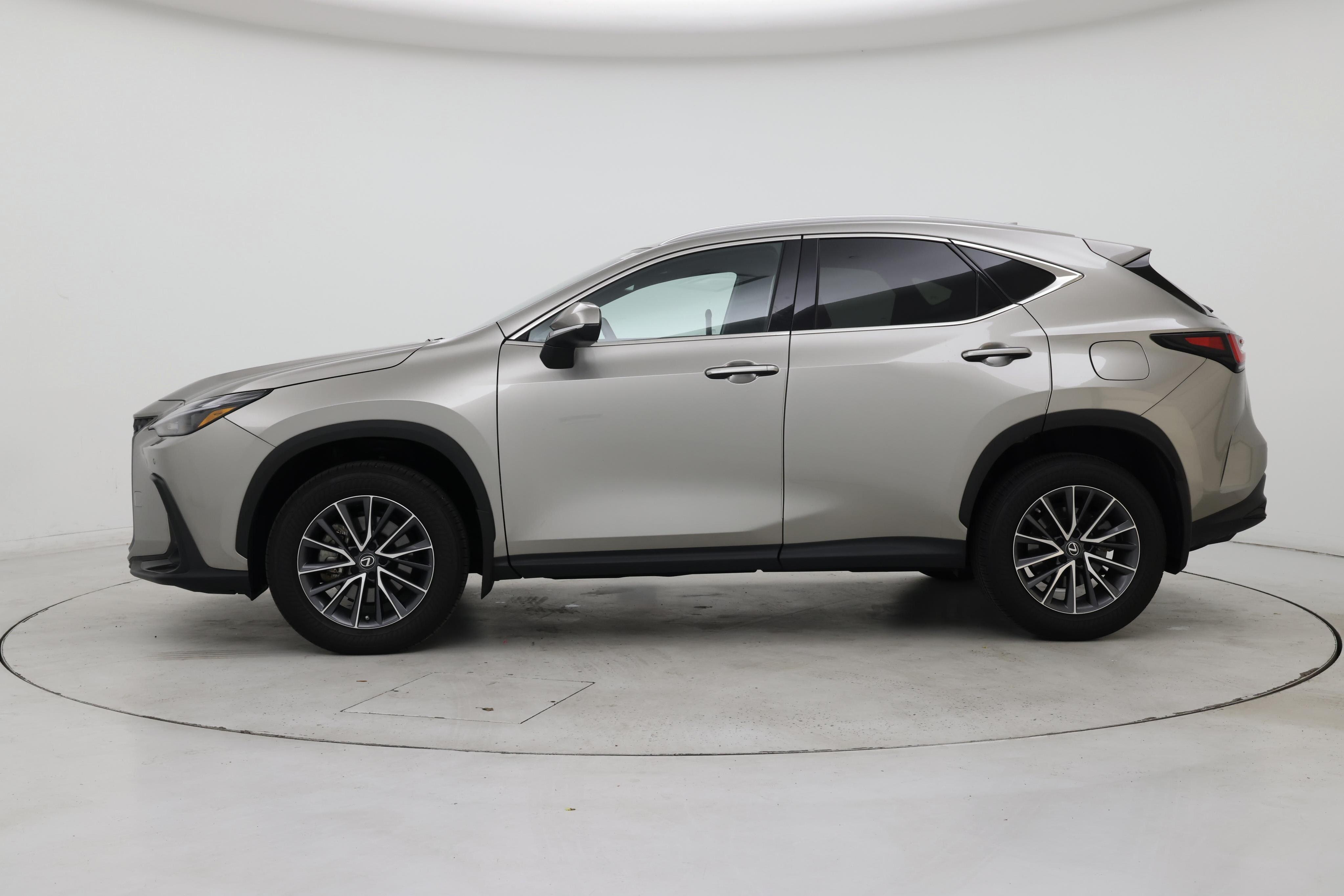 Thumbnail: 2022 Lexus NX - 3