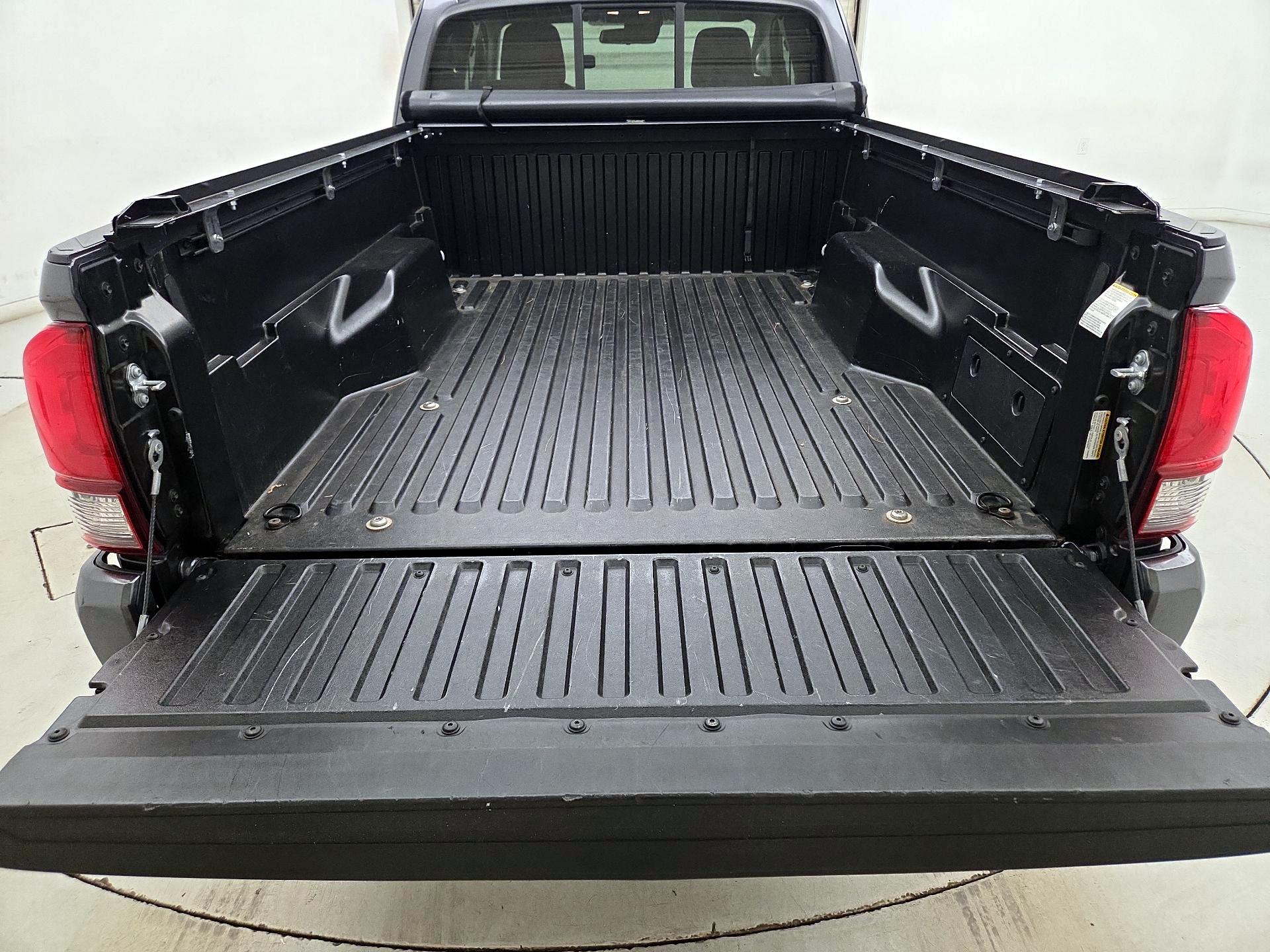 Thumbnail: 2023 Toyota Tacoma - 20