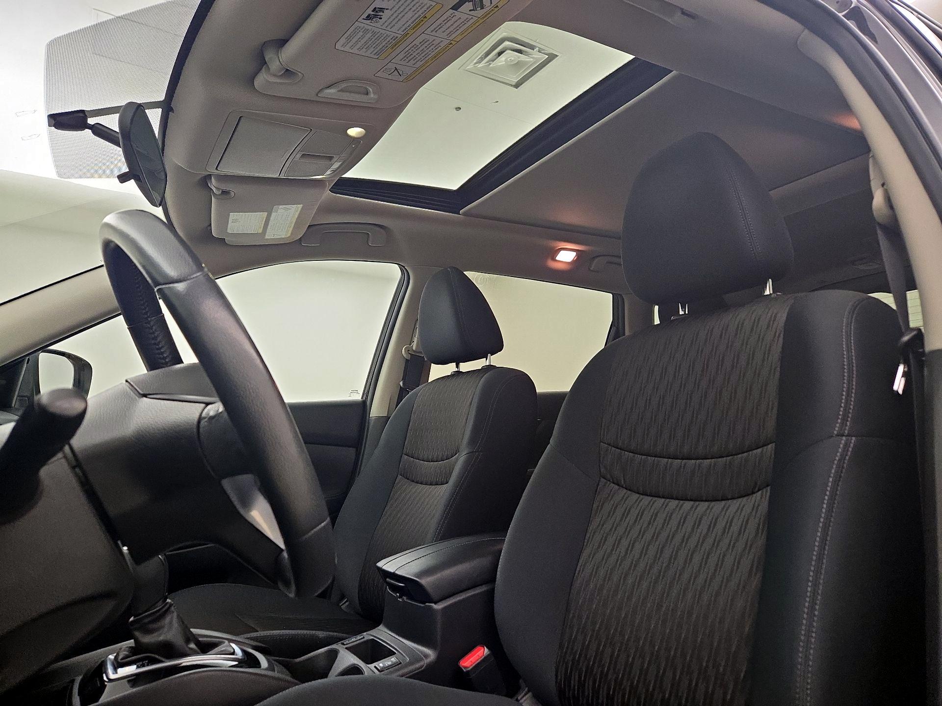Thumbnail: 2017 Nissan Rogue - 19