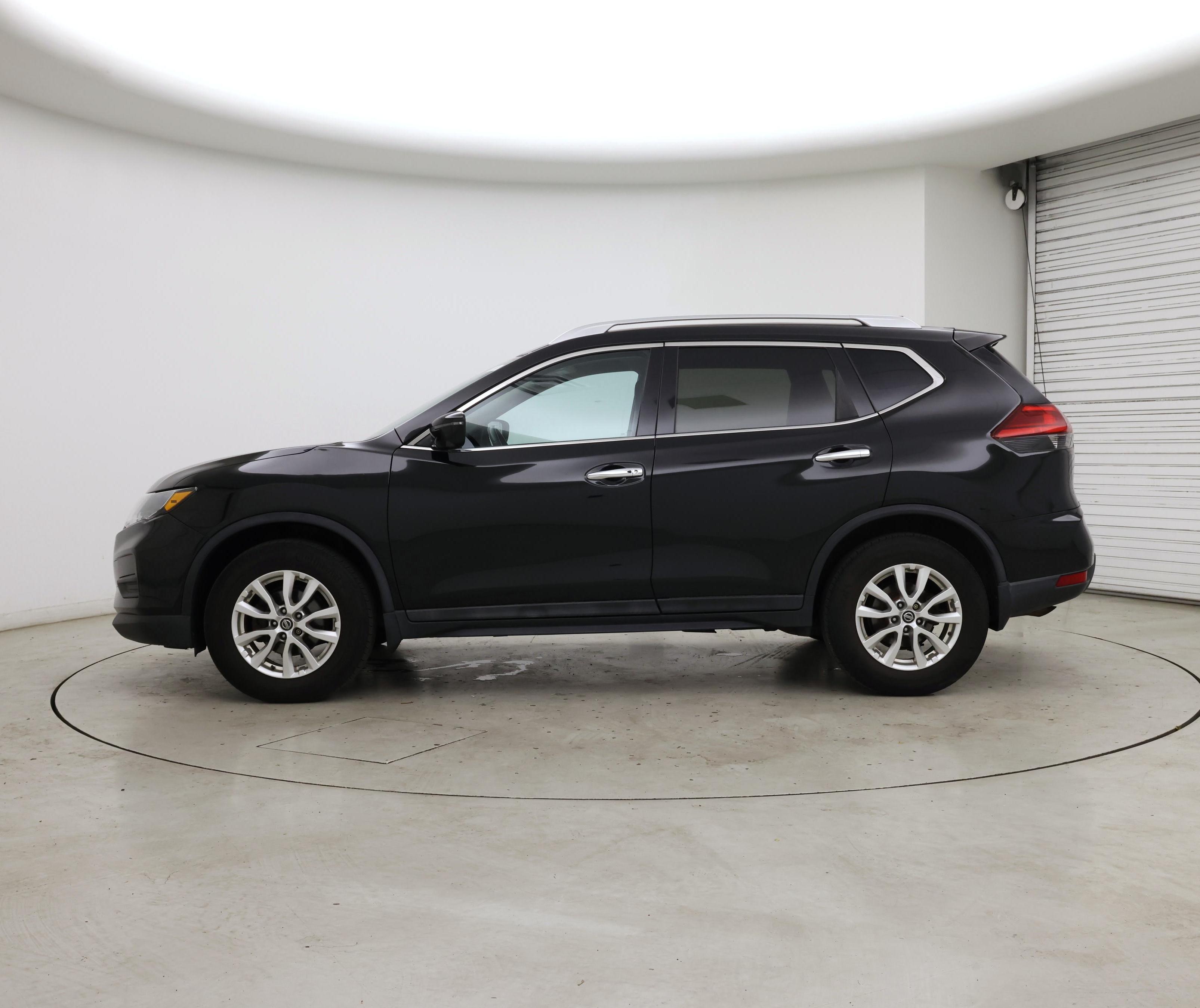 Thumbnail: 2017 Nissan Rogue - 3