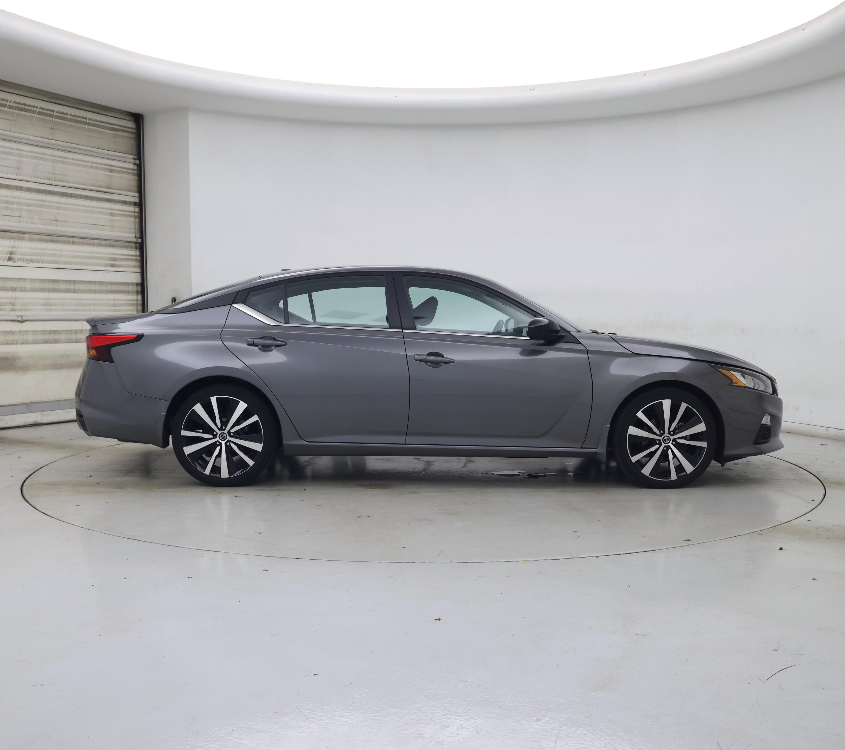 Thumbnail: 2021 Nissan Altima - 7