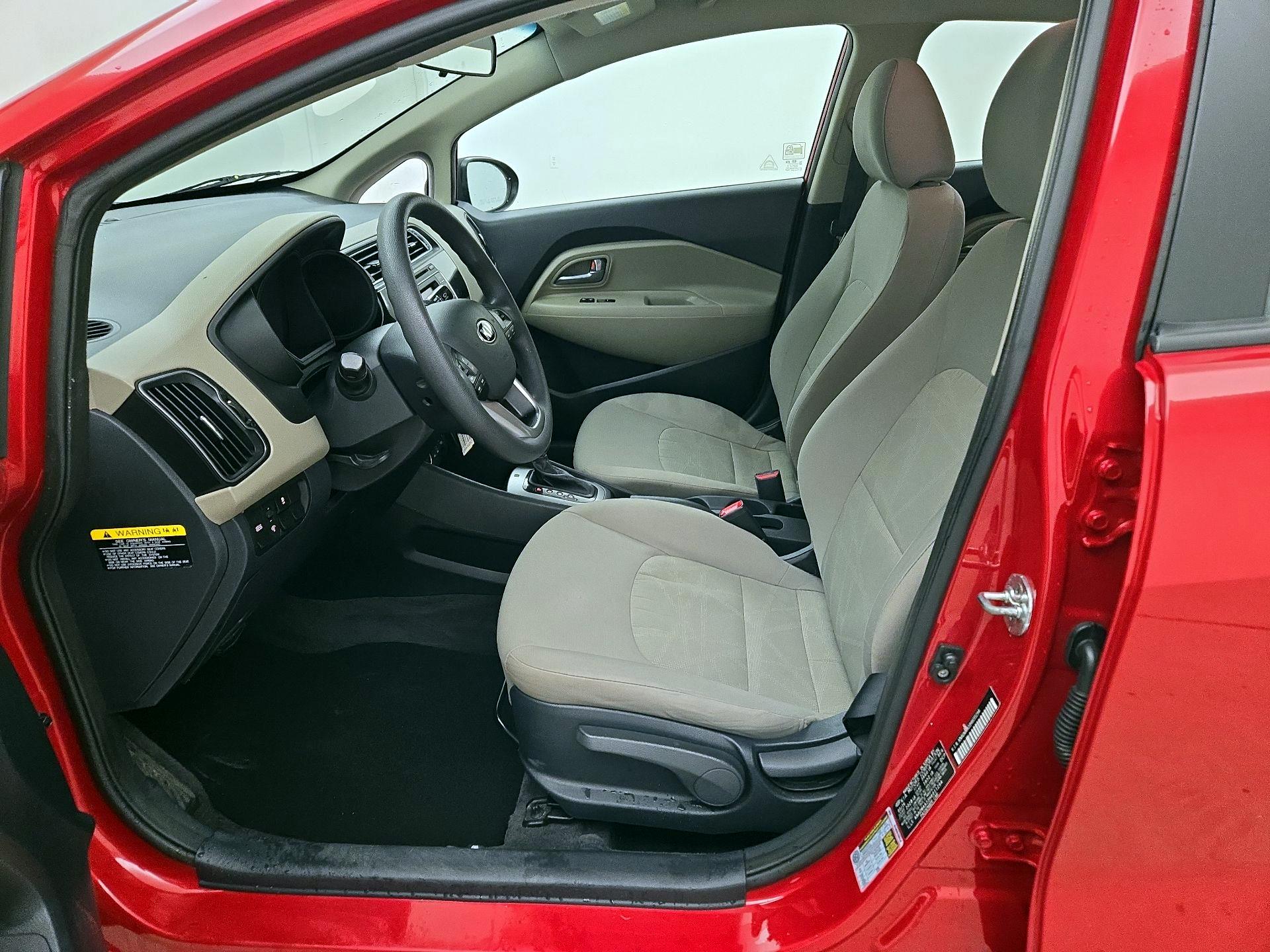 Thumbnail: 2017 Kia Rio - 11