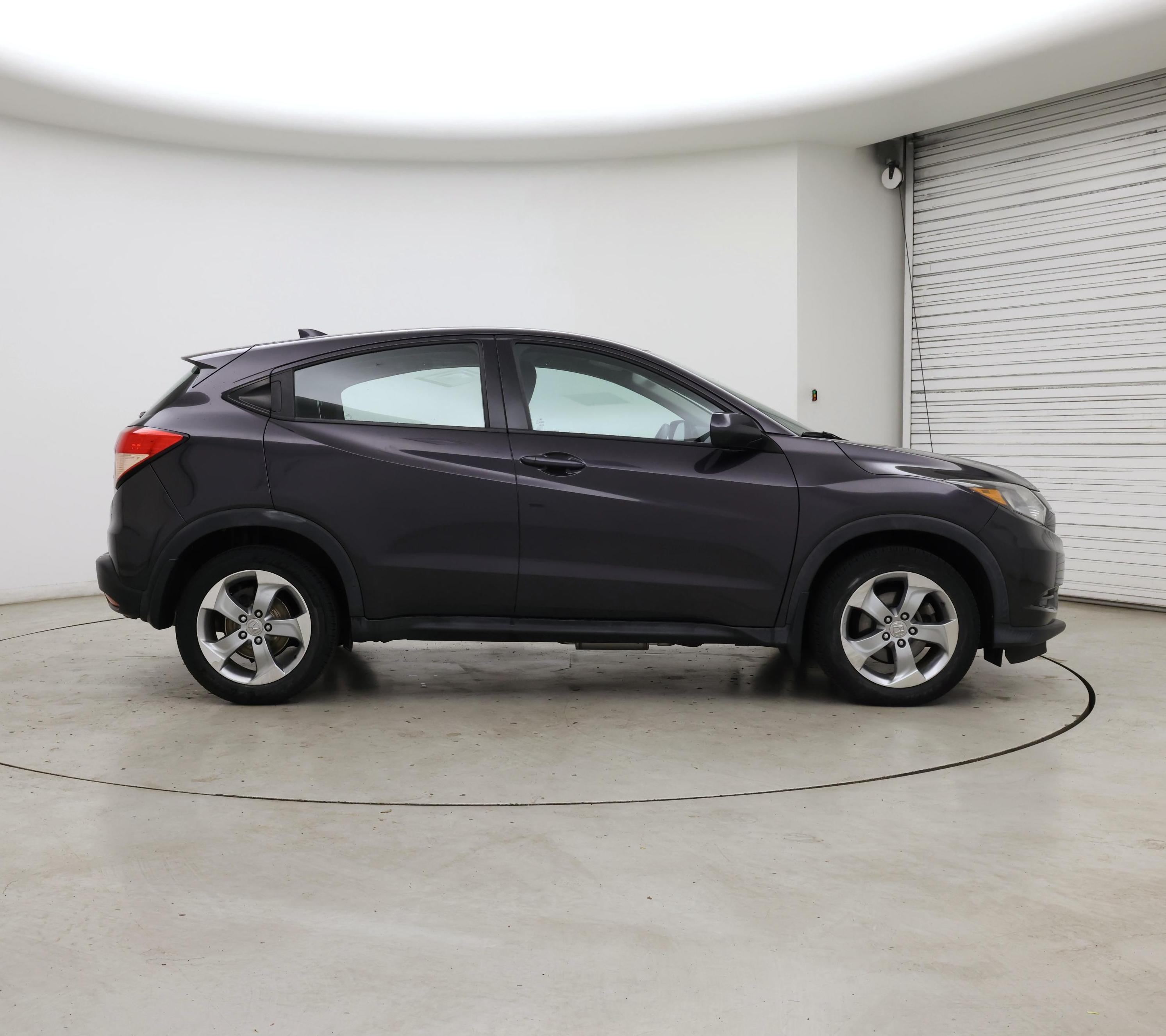 Thumbnail: 2017 Honda HR-V - 7