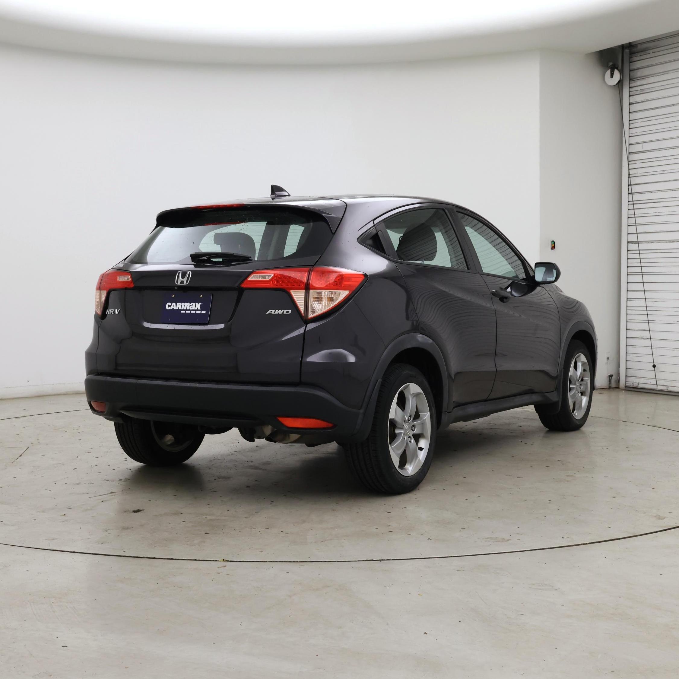 Thumbnail: 2017 Honda HR-V - 8