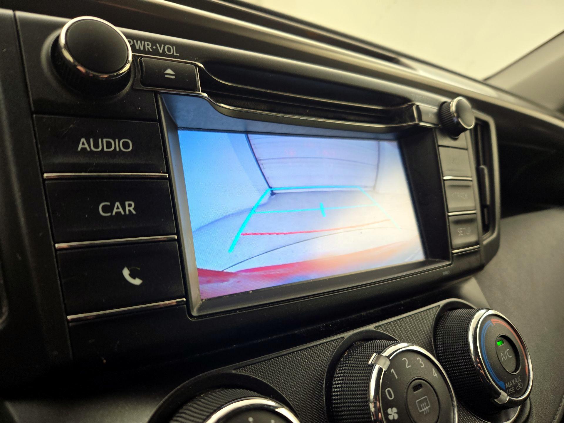 Thumbnail: 2016 Toyota RAV4 - 14