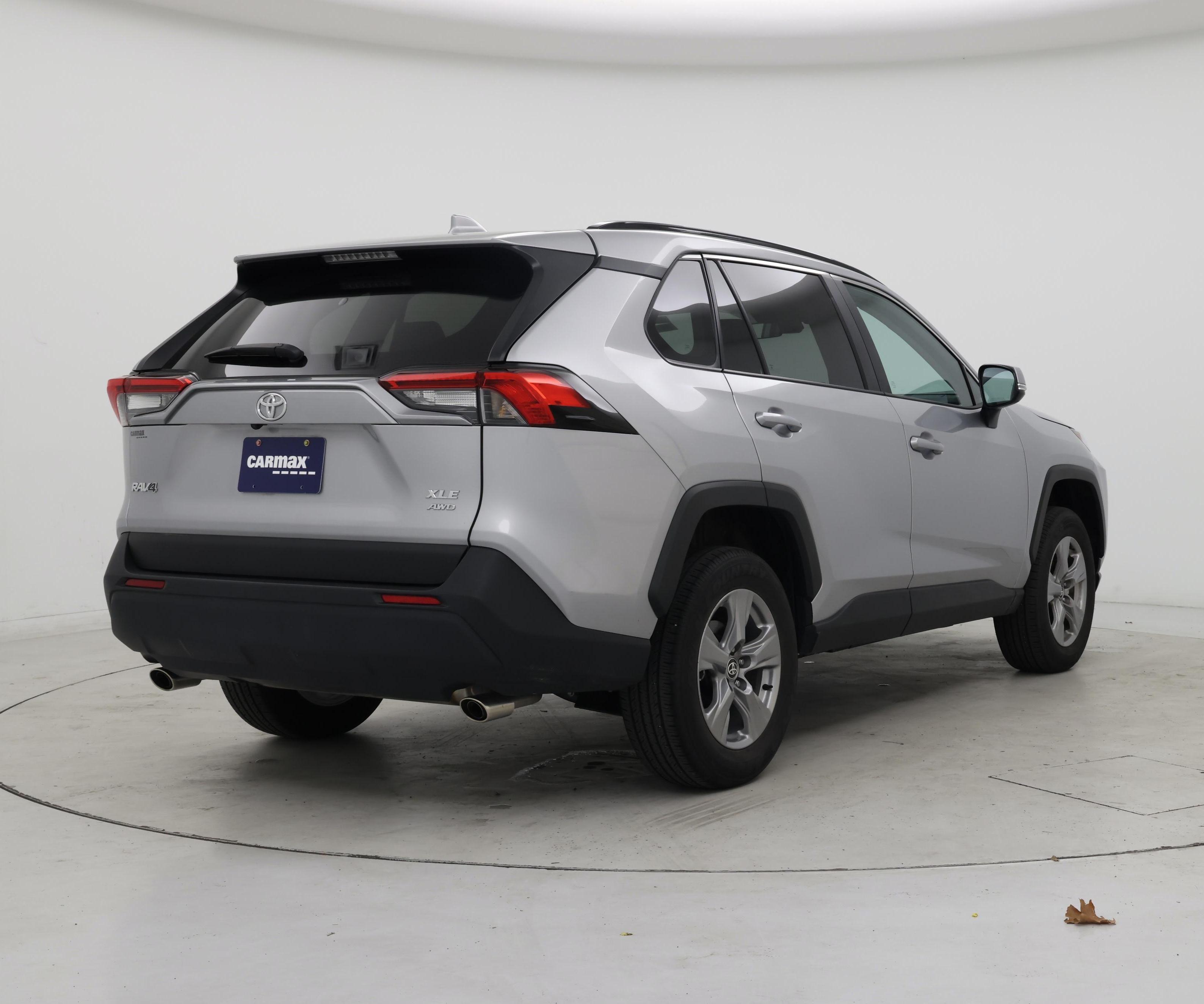 Thumbnail: 2025 Toyota RAV4 - 8